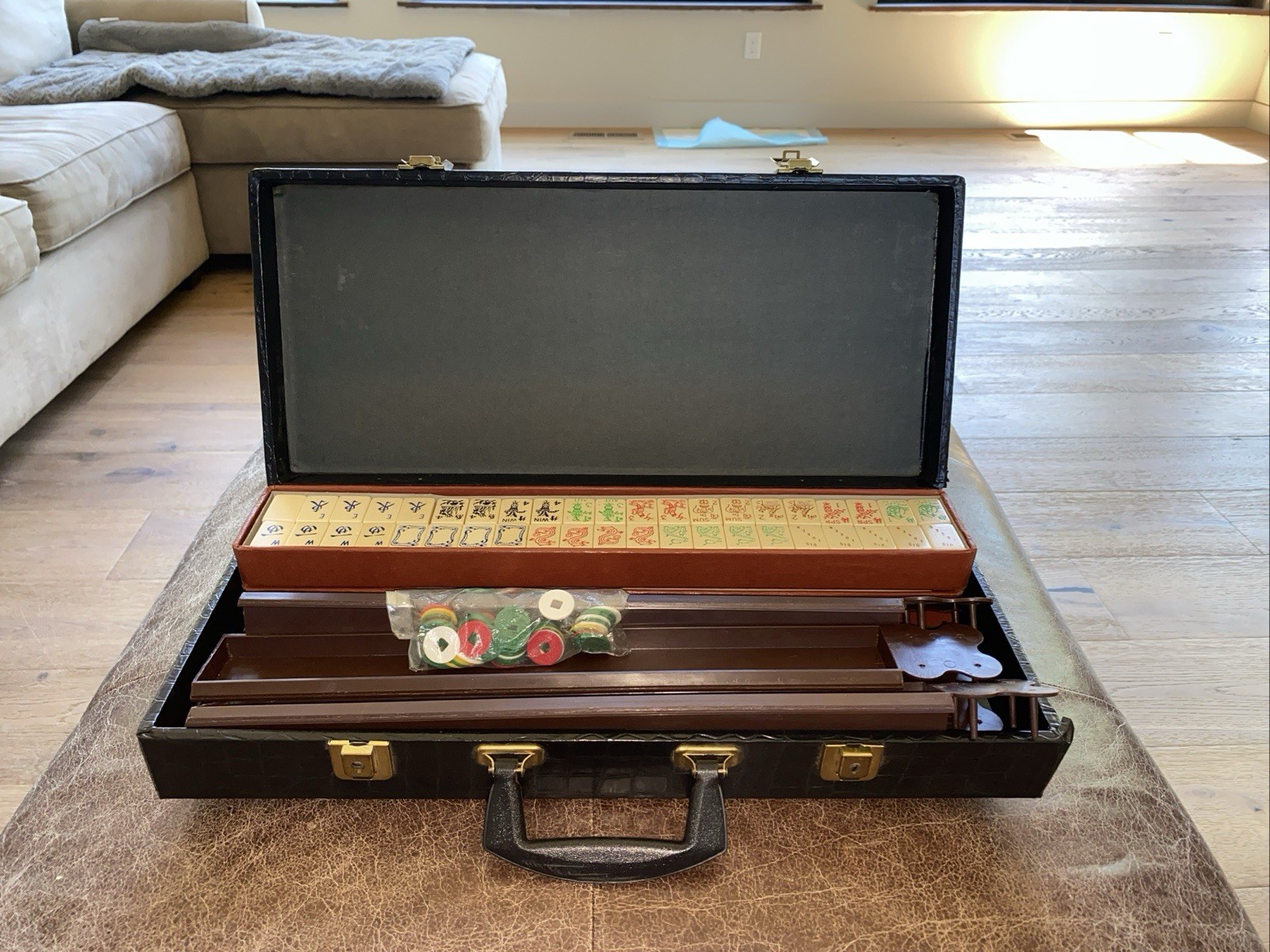 Vintage American MahJongg Set Embossed Wood Tiles And Faux Alligator Case