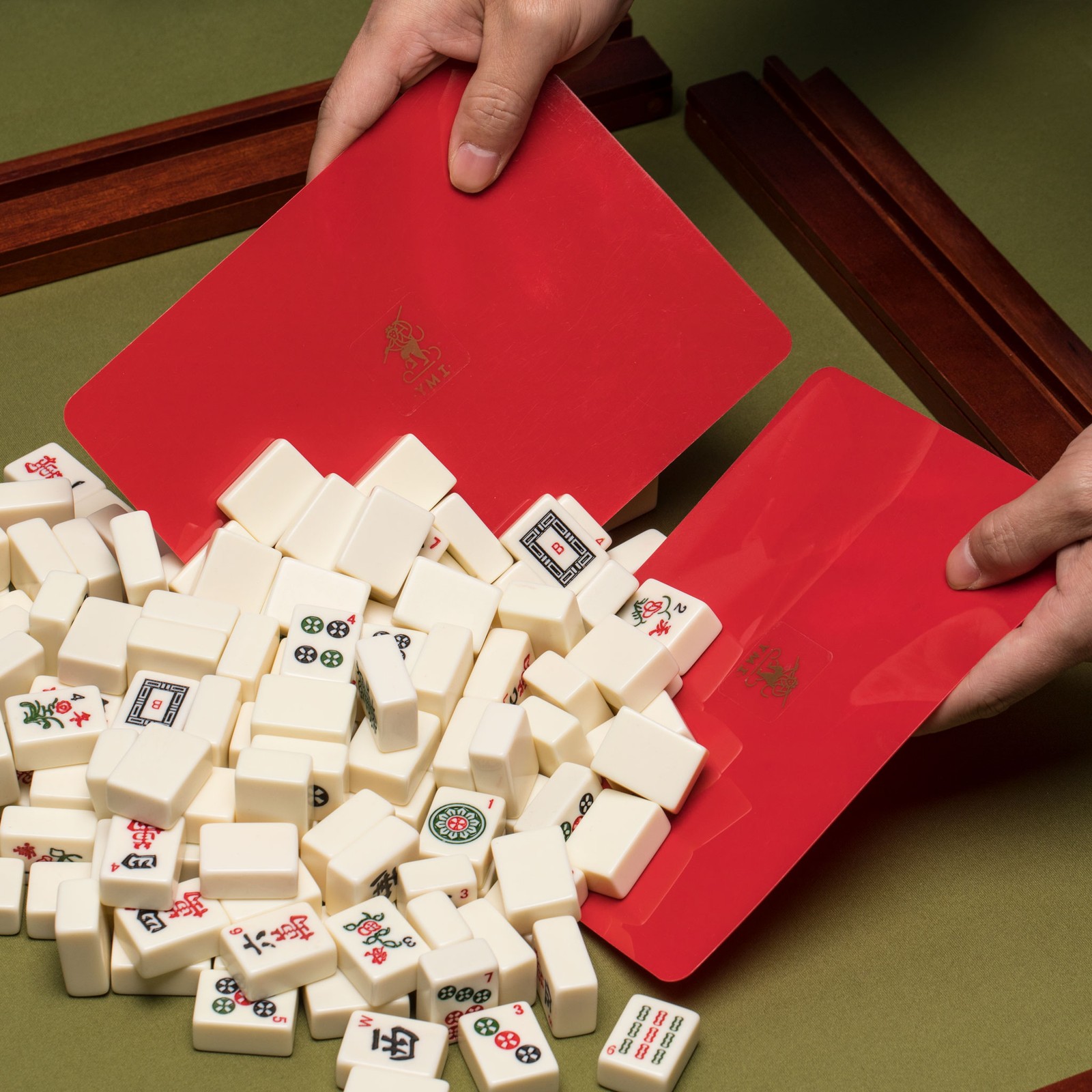 Yellow Mountain Imports Mahjong Tile Mixer (Shuffler) – Red – Set of 2