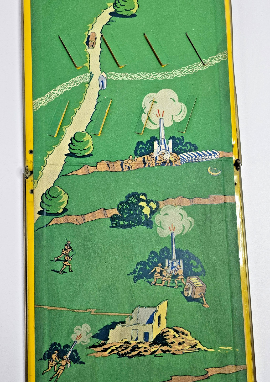 Vintage Wolverine Tin Litho Trap A Tank Game Board
