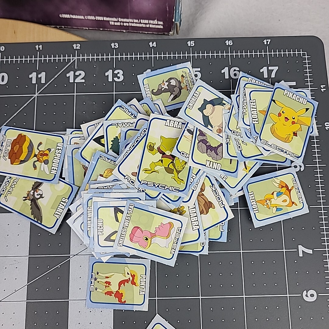 Pokémon Diamond and Pearl Guess that Pokémon Game Pressman #4037 Incomplete