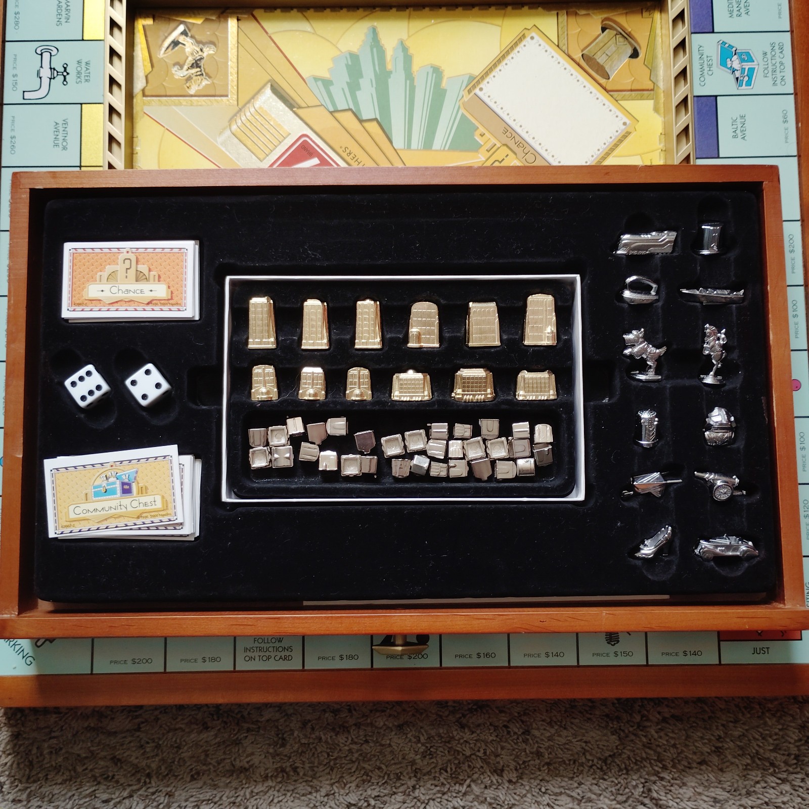 2005 Monopoly 70th Anniversary Premiere Edition Hasbro Complete Great Condition
