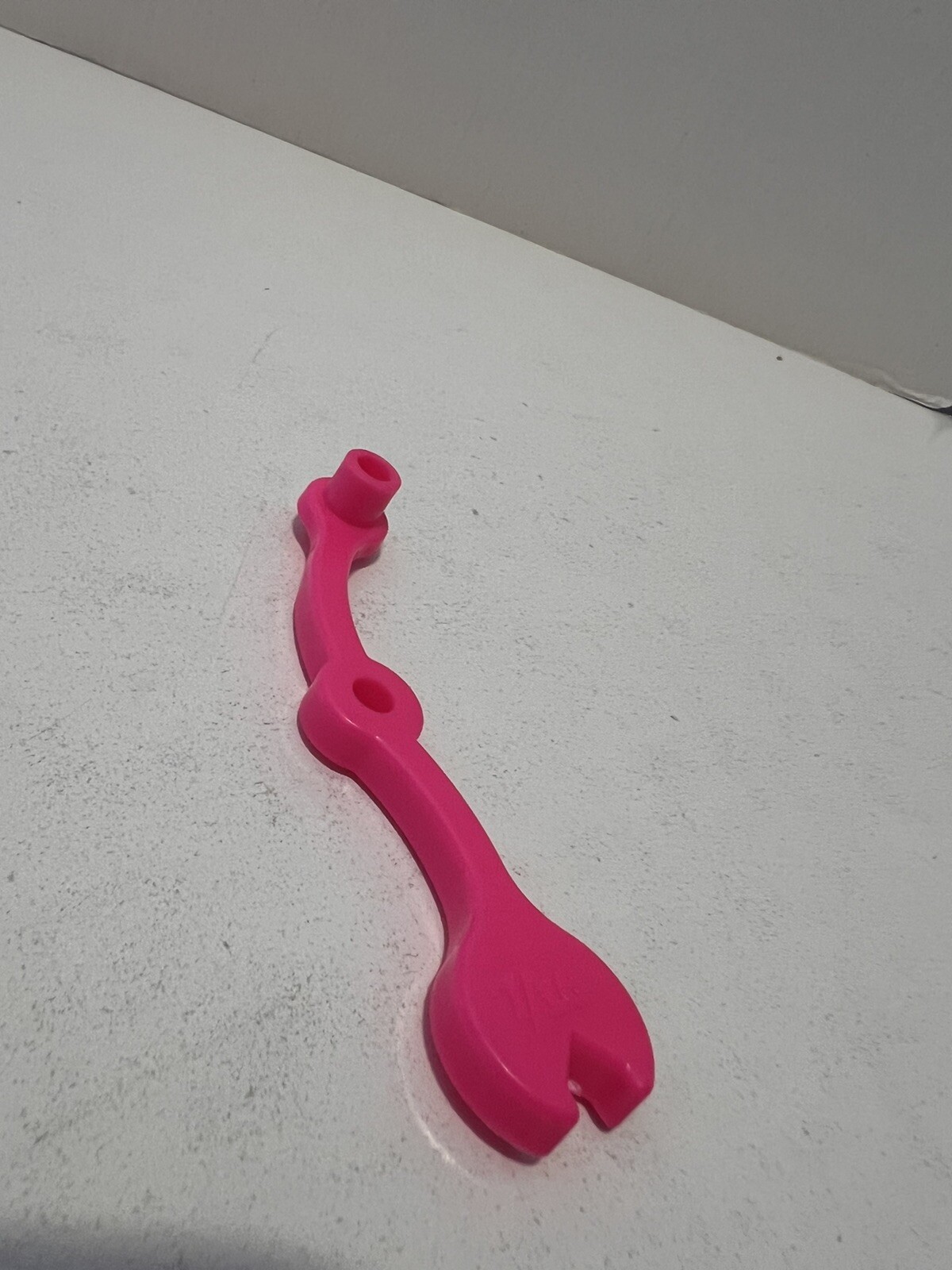 THE GRAPE ESCAPE Board Game 1992 One (1) Piece Pink Replacement Part