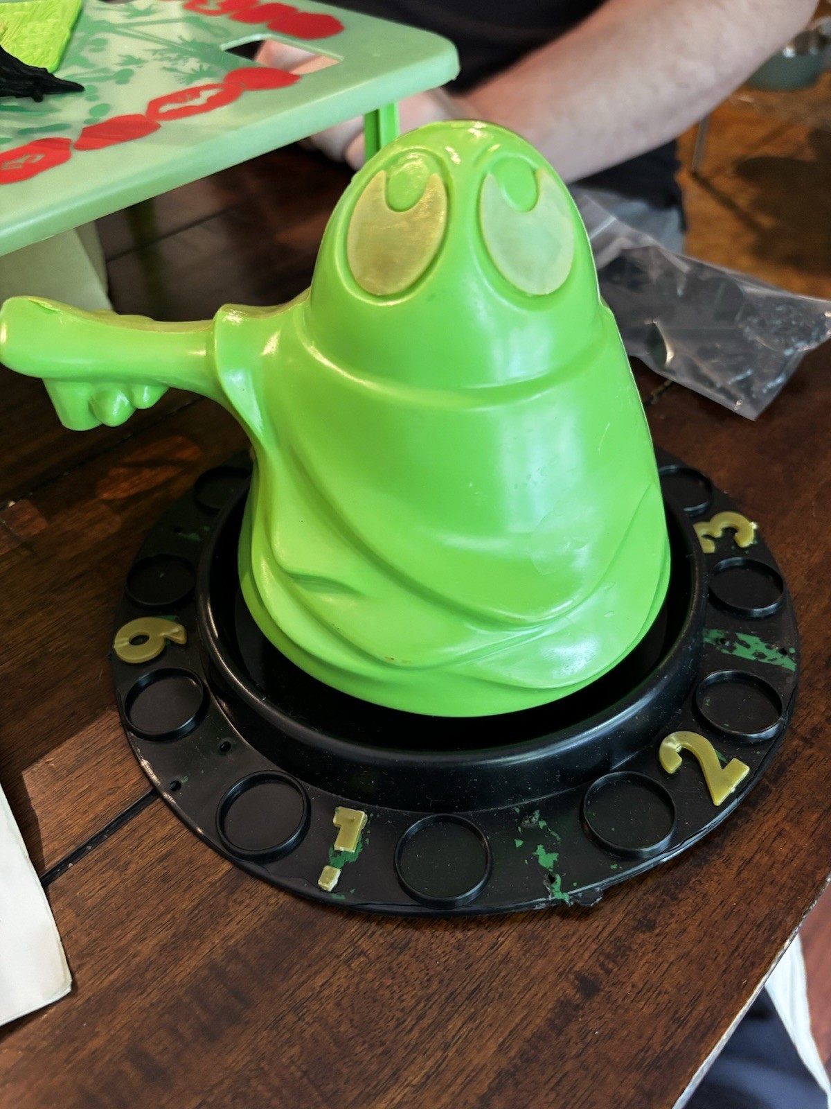 Vintage 1965 Green Ghost Glow In the Dark Board Game 99% Complete Excellent Box!