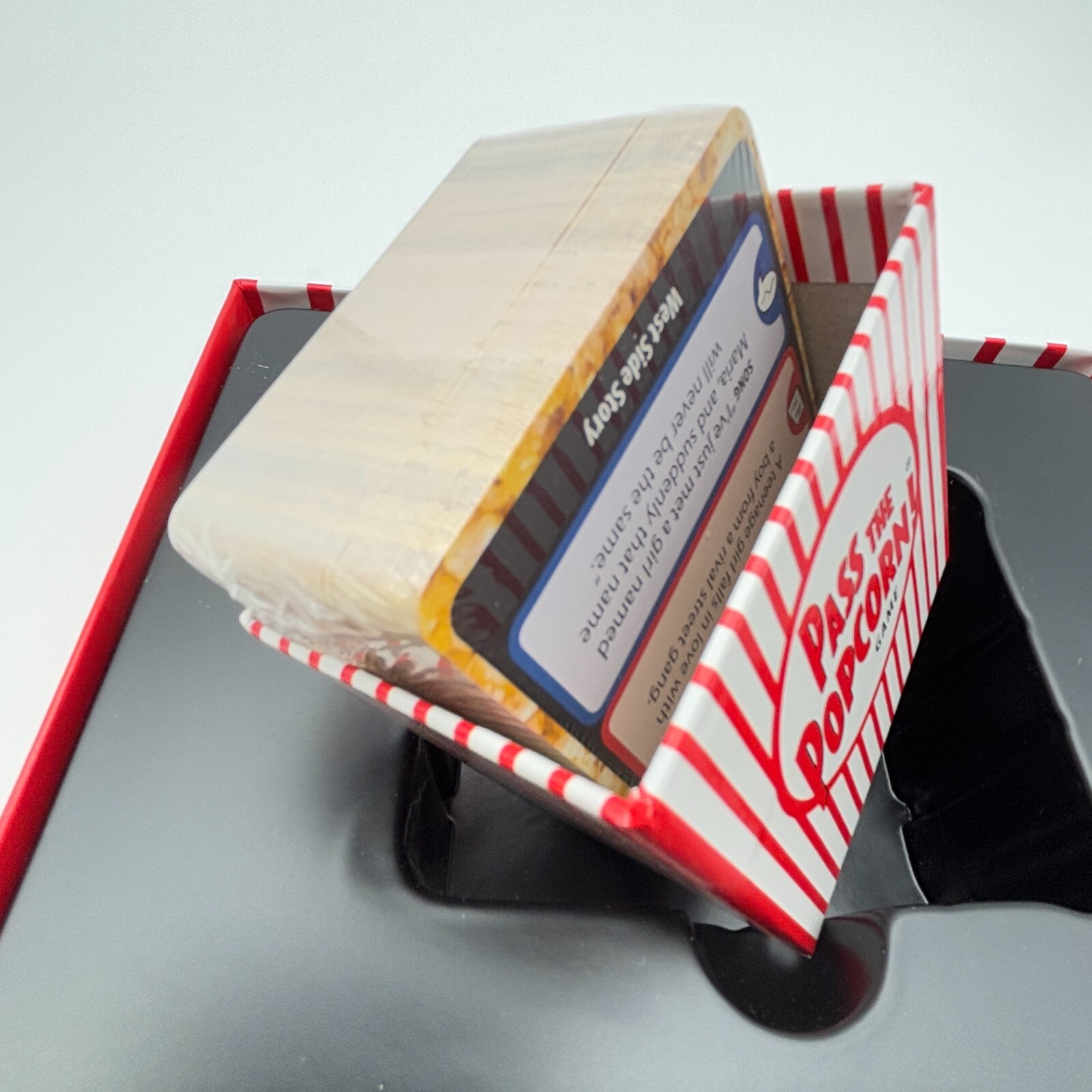 Pass the Popcorn COMPLETE Wiggles 3D 2011 Party Game Movie Trivia 80s 90s Bonus