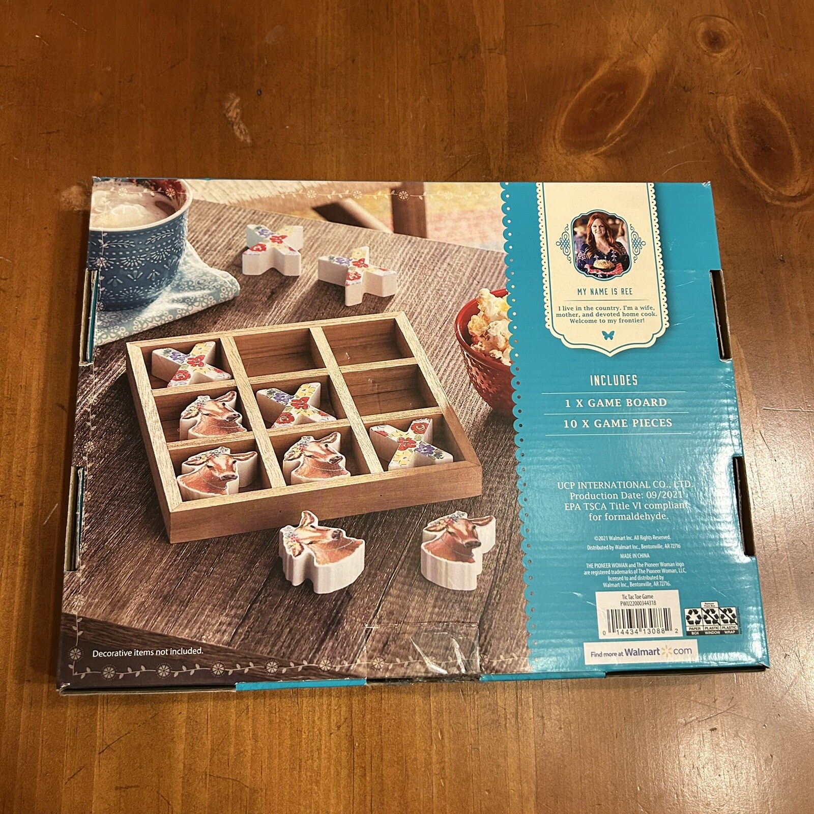 Pioneer Woman Tic Tac Toe Game Floral Cow Wooden Board 8″W x 8″L New Open Box