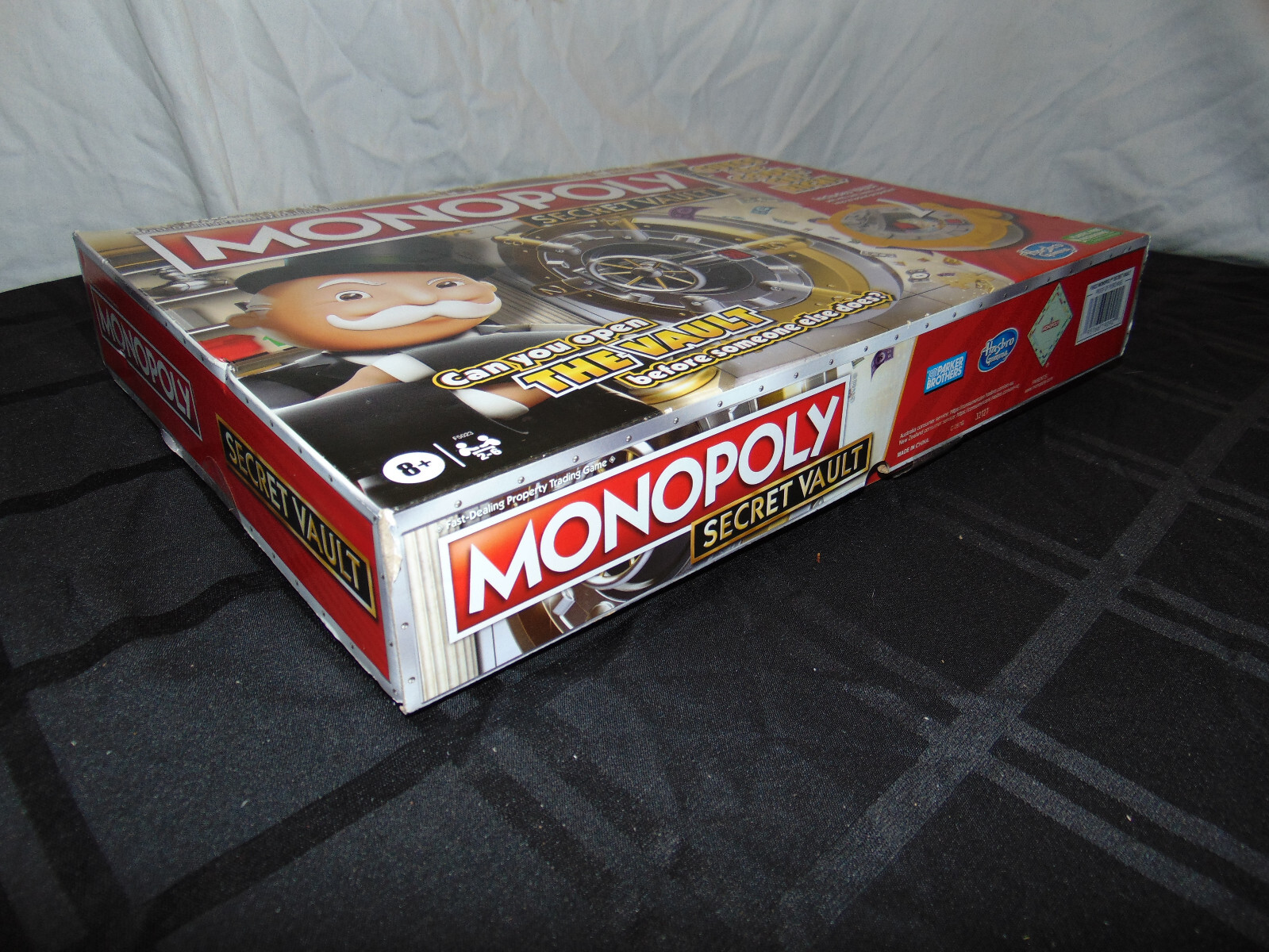 New MONOPOLY Secret Vault Board Game Ages 8+ 2-6 Players Family Board Game