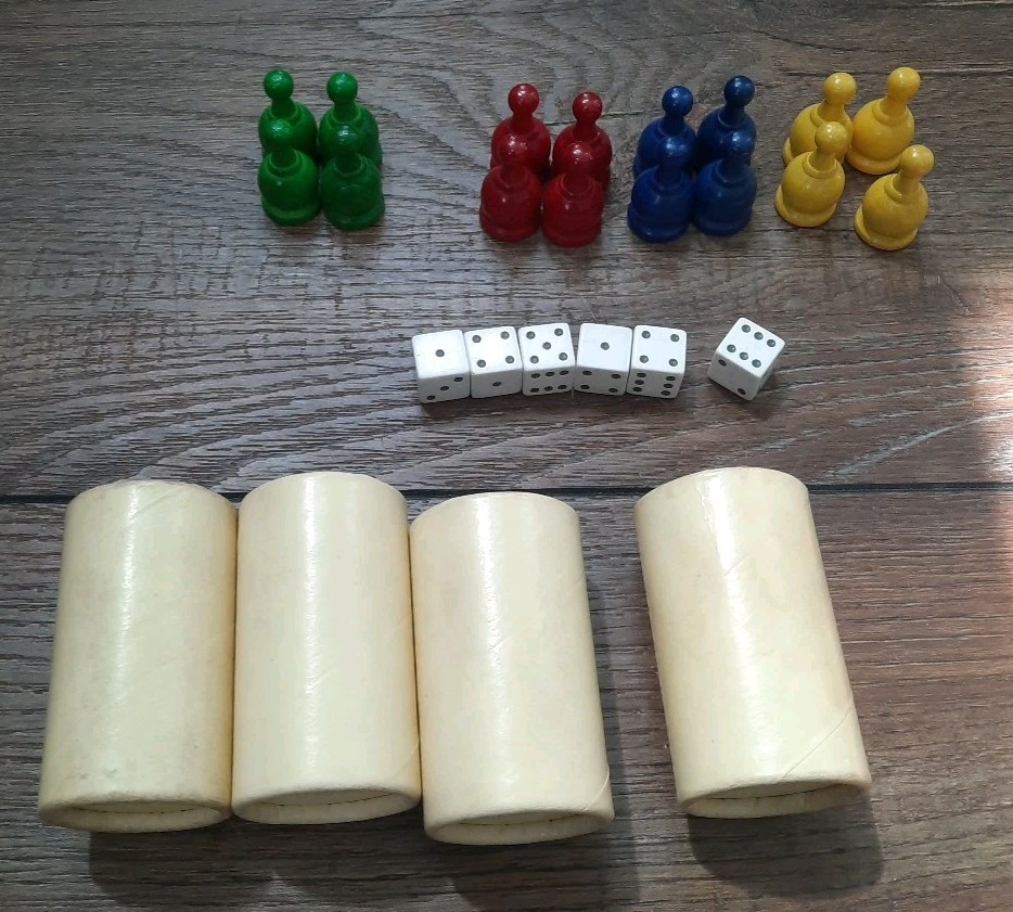 1975 Parcheesi Replacement Parts Lot 16 Pawns 6 Dice + 4 Cups Selchow & Righter