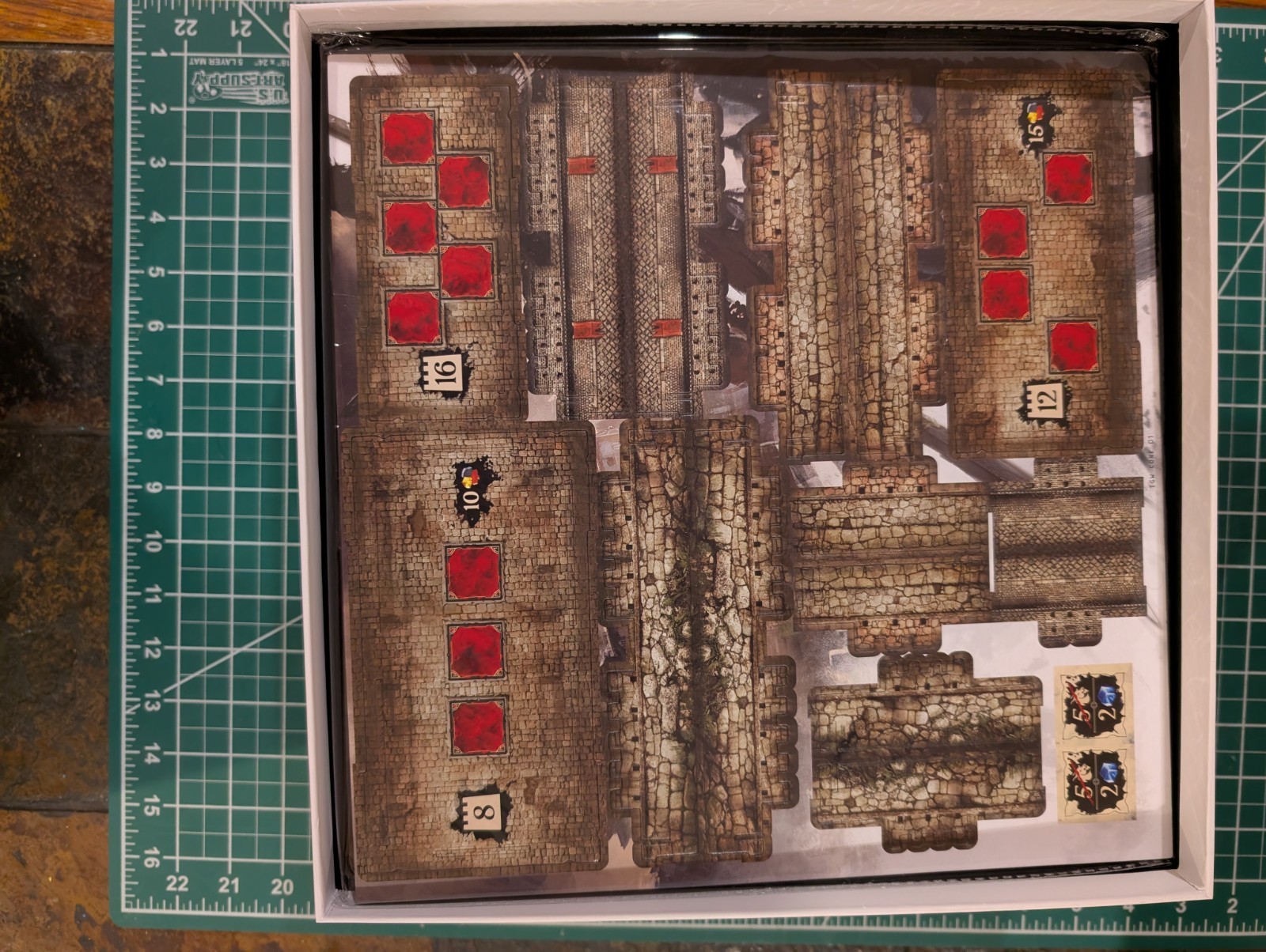 The Great Wall Bundle + Expansions + Playmat. New open box. Missing Rule book.