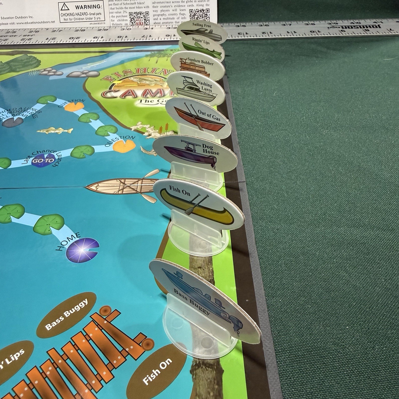 Fishing Camp the Game Family Fun Trivia Multiple Levels 2011 -Ships Free!