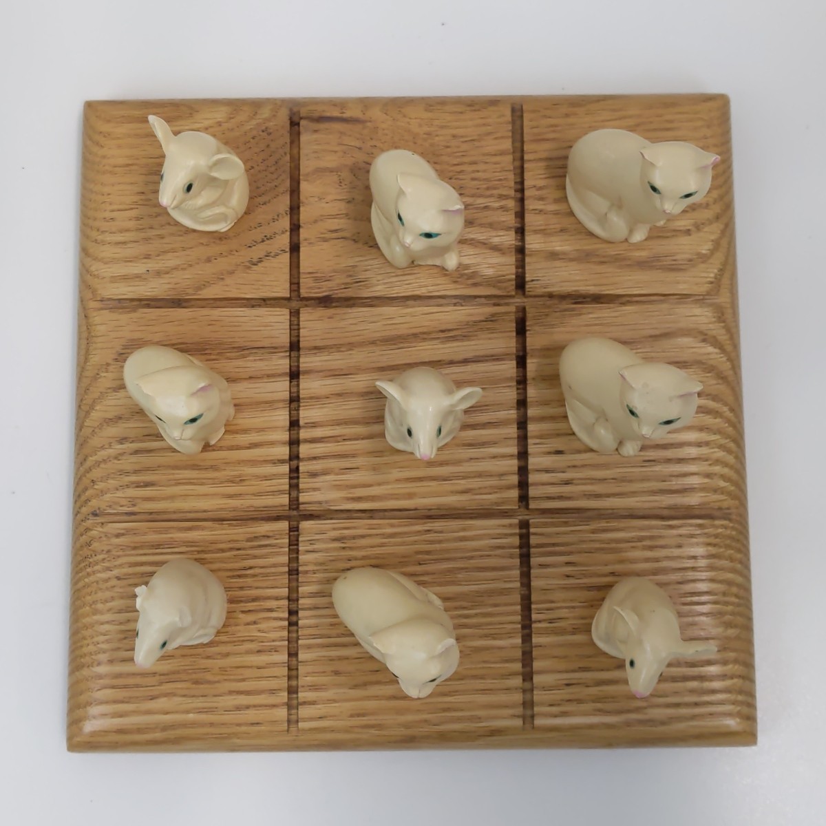 Vintage Cat Mouse Tic Tac Toe Game Wood Board Figurines Folk Art Cats Mice