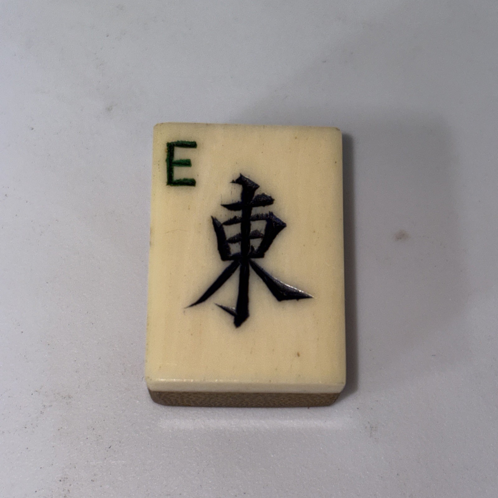 Vintage MAHJONG BAMBOO BONE TILES EAST “E” WINDS MAHJONG 32x21x13mm