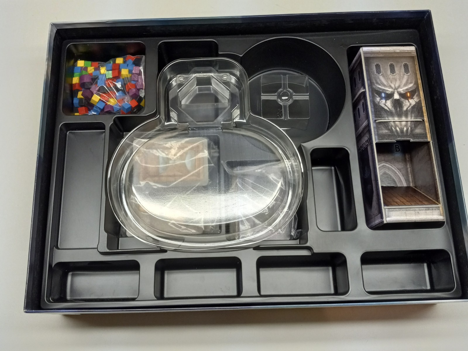 IMMORTALS Board Game Queen Games Almost Complete in Box Missing 1 Green Cube