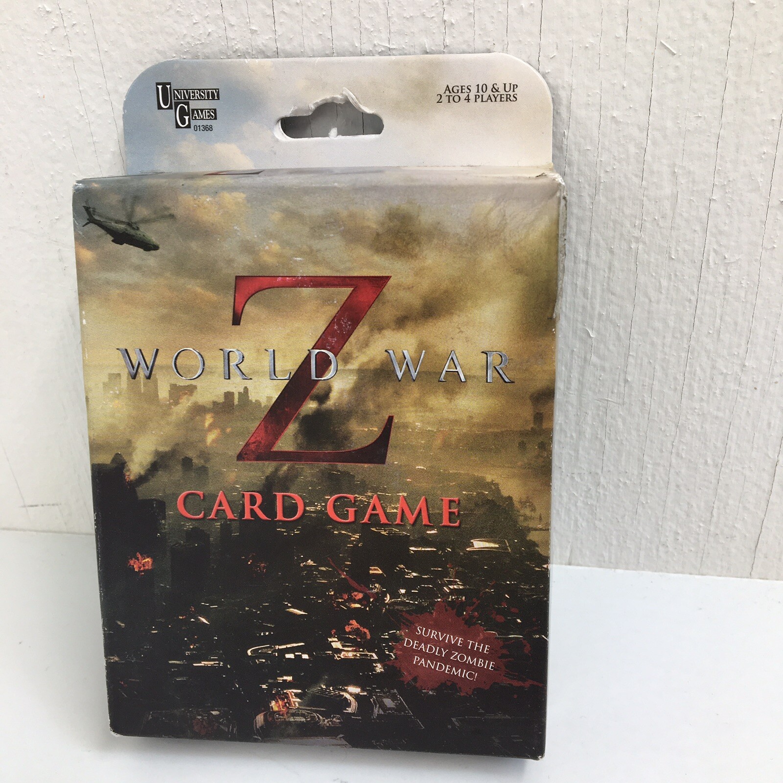 World War Z 2013 Card Game “Survive the Deadly Zombie Pandemic” – New in Box