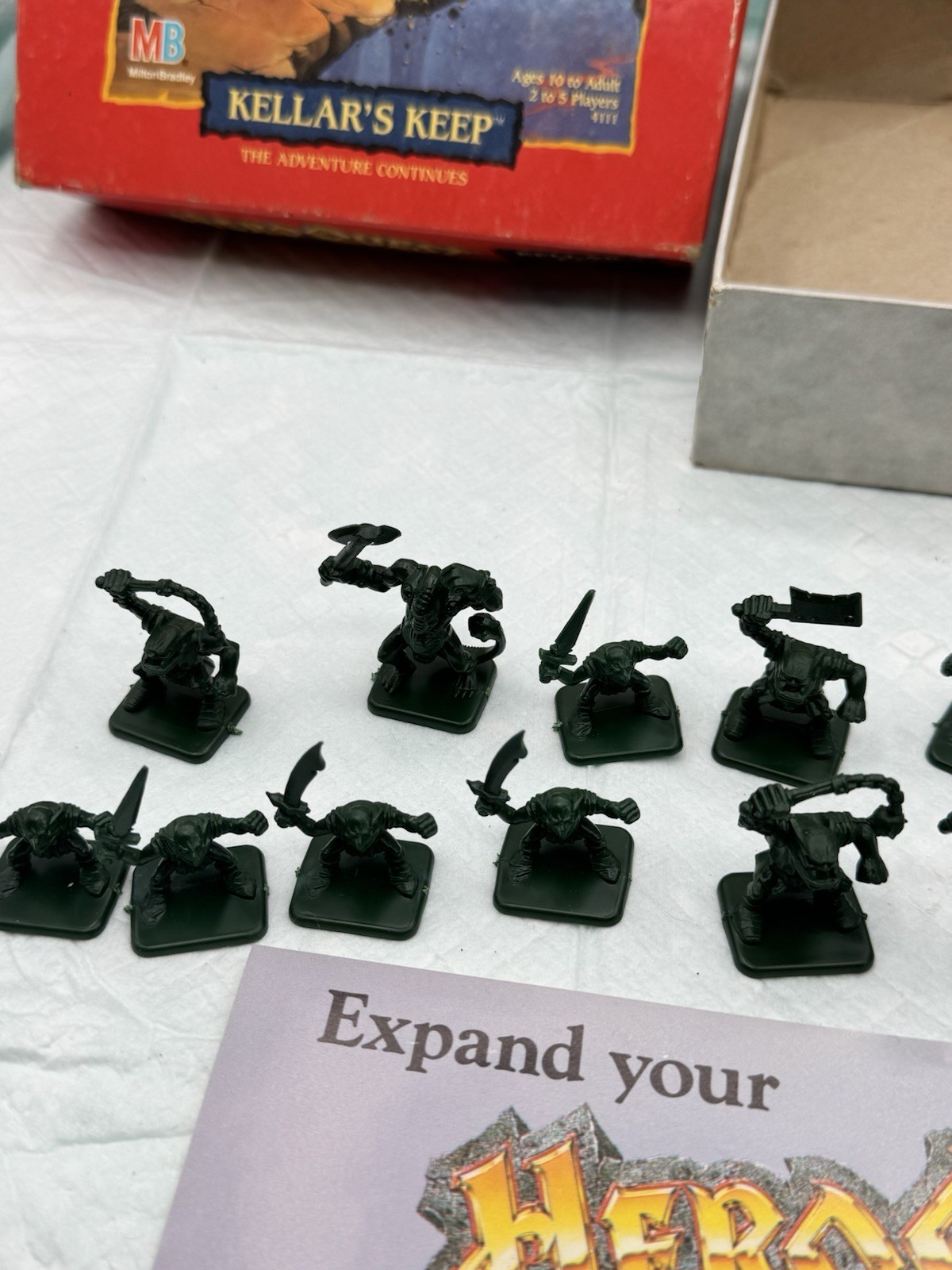 Vintage 1991 HeroQuest Kellar’s Keep Quest Pack (READ)