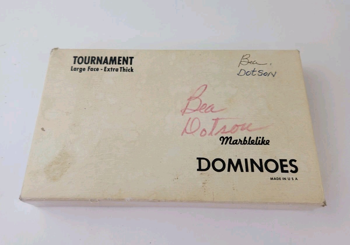 Puremco Tournament Marblelike Dominoes #1632 Large Face Extra Thick Made in USA