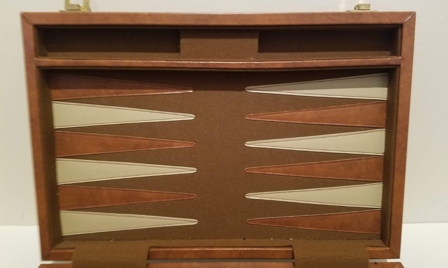 Backgammon Game Set in Case Complete