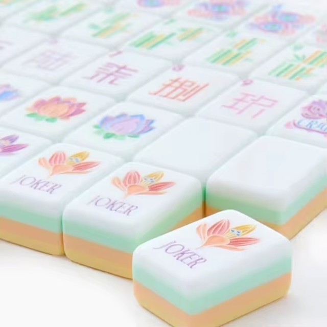 NEW! Vibrant Layered Mahjong Tiles – Full American Set 160Tiles -Yellow Lion
