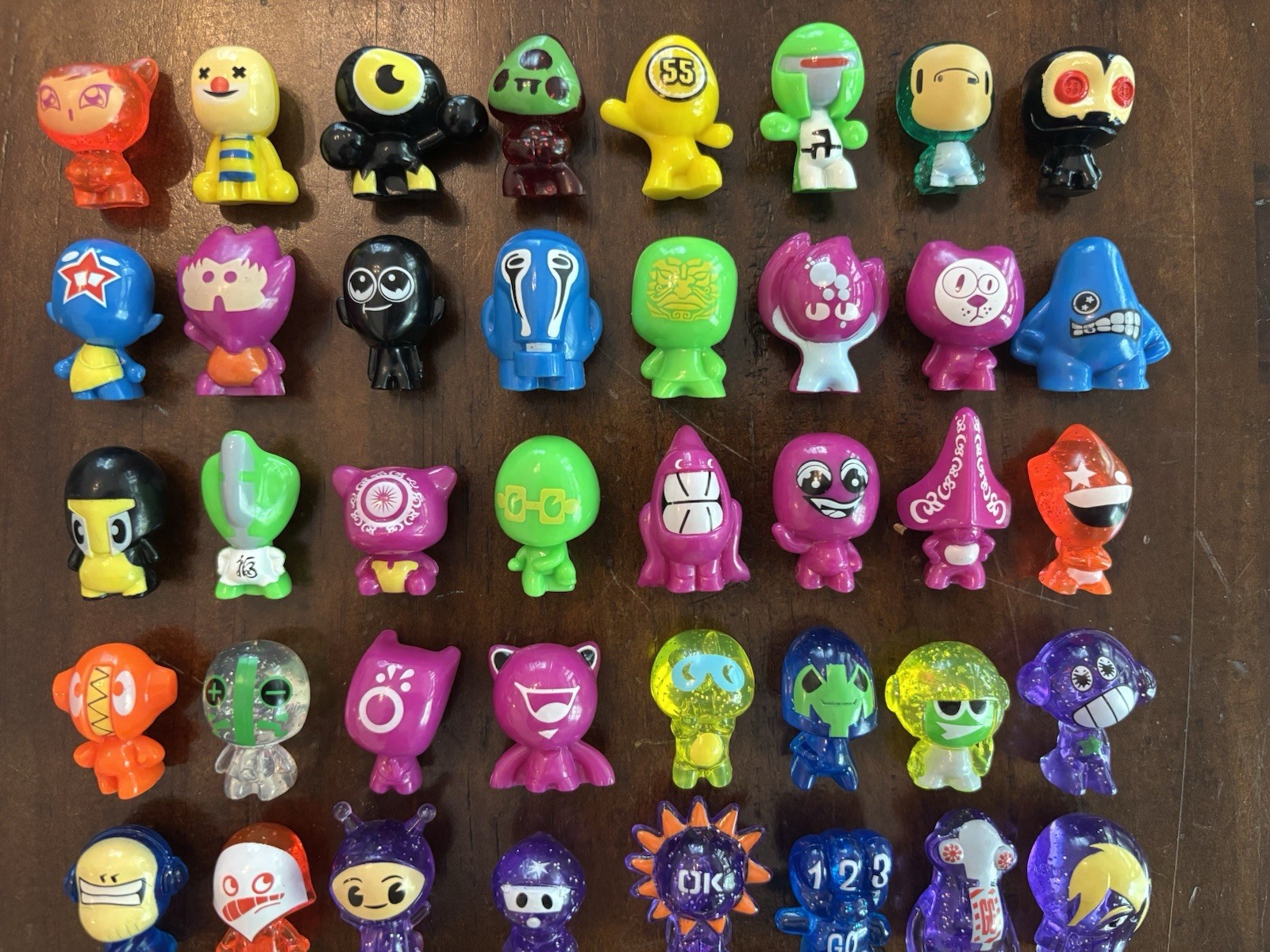 100% Complete SET of Series 2 EVOLUTION Gogos Crazy Bones gogo’s