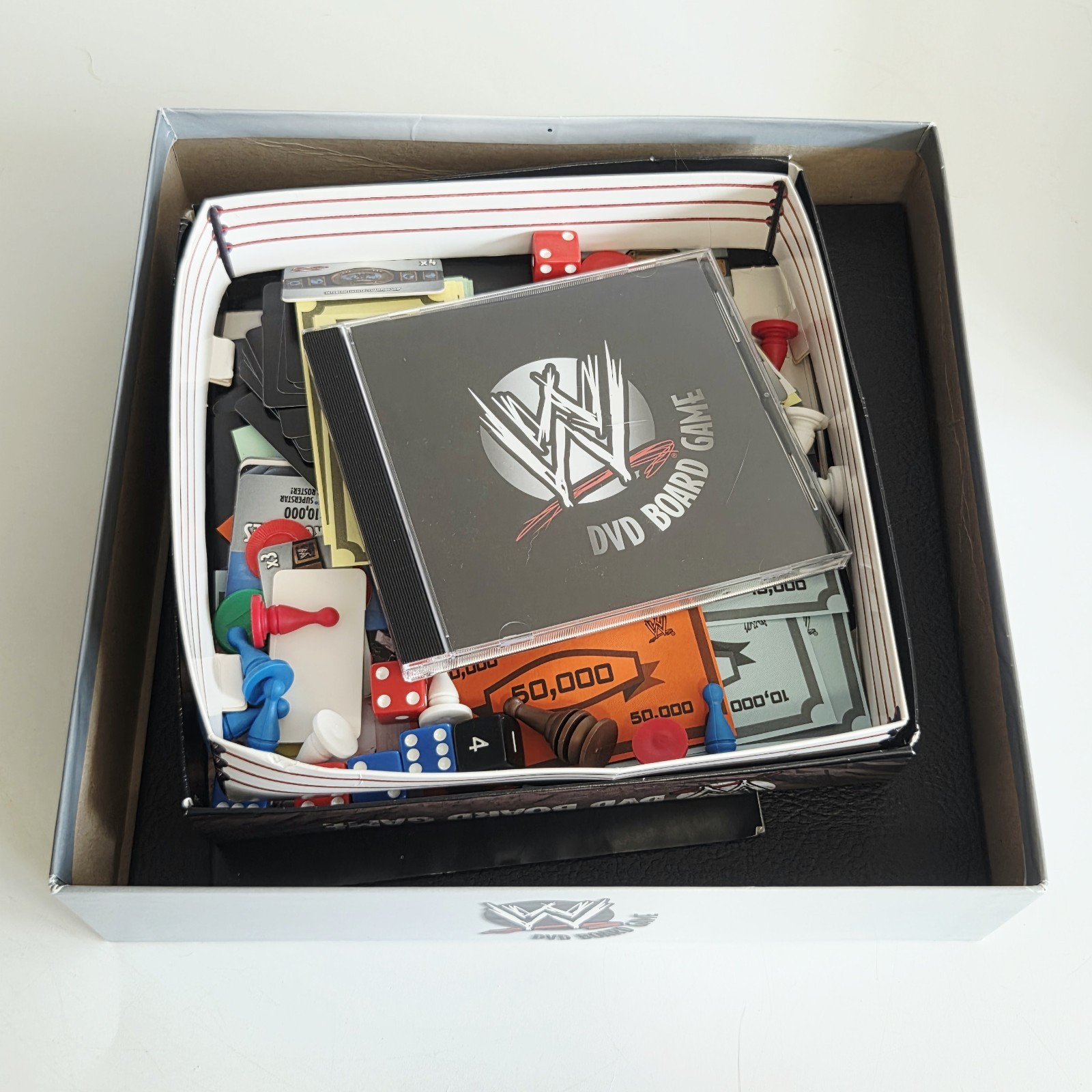WWE World Wrestling DVD Board Game Raw Smackdown 2005 – Excellent & Complete!