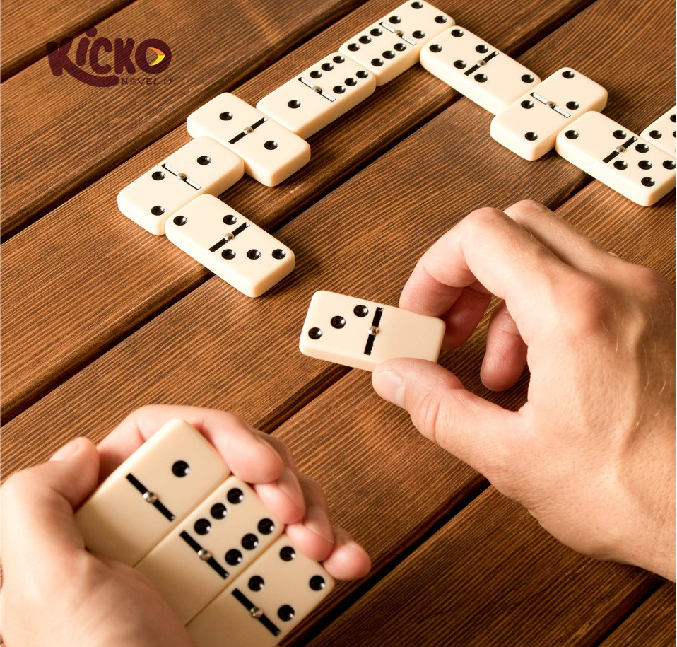 Domino Set – 28 Pieces Double Six Classic Dominoes in Durable Wooden Brown Box