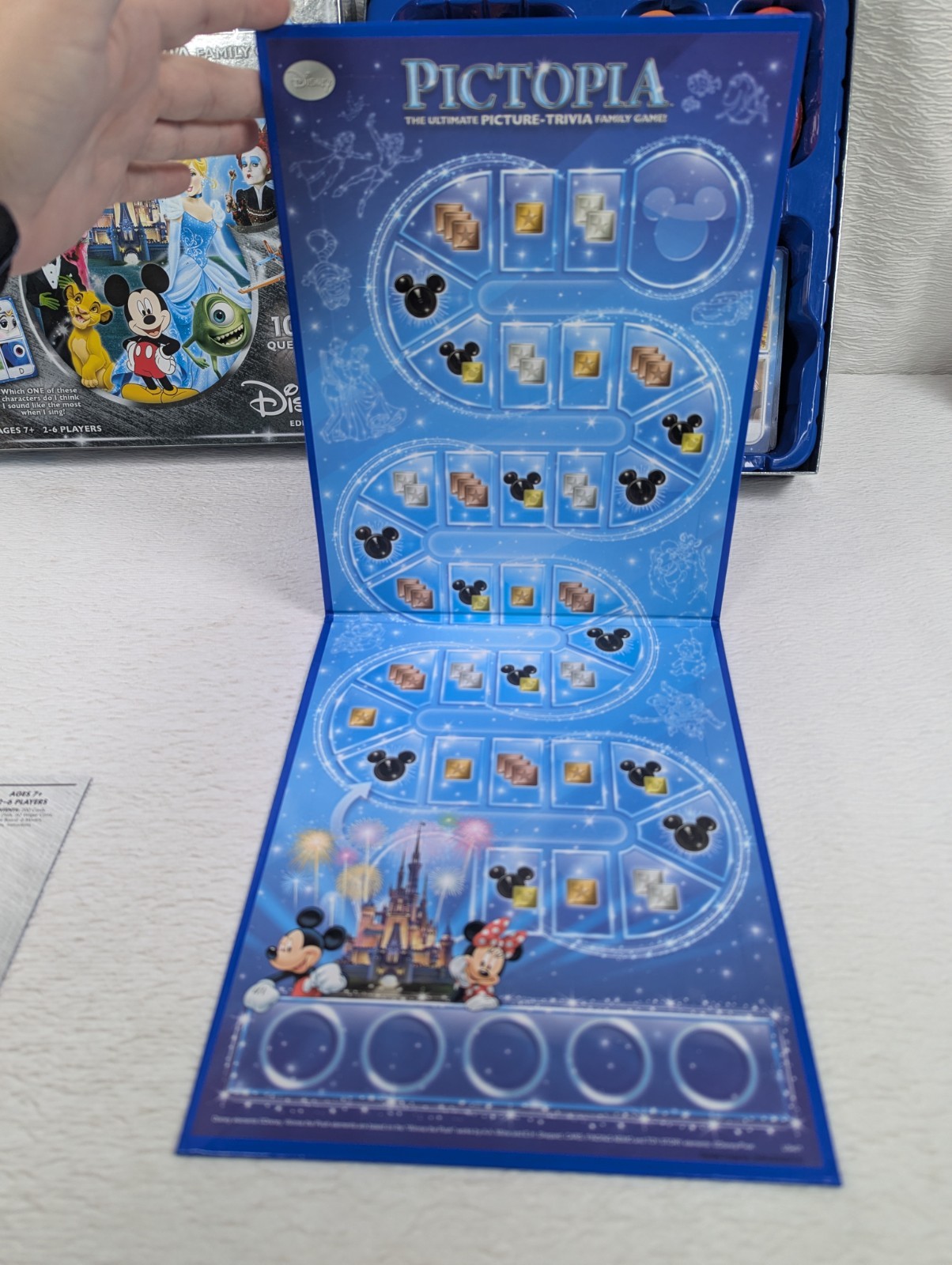 Pictopia Picture Trivia Disney Edition Board Game2-6 Players Age7+