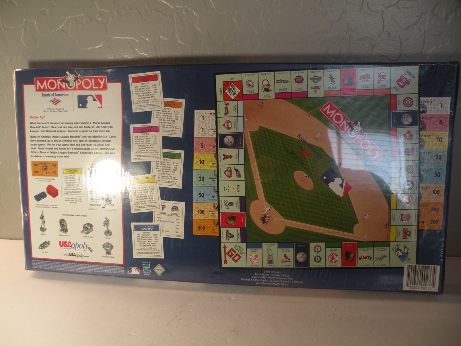 Monopoly Bank of America Official Bank of MLB Board Game New Sealed Minor Damage