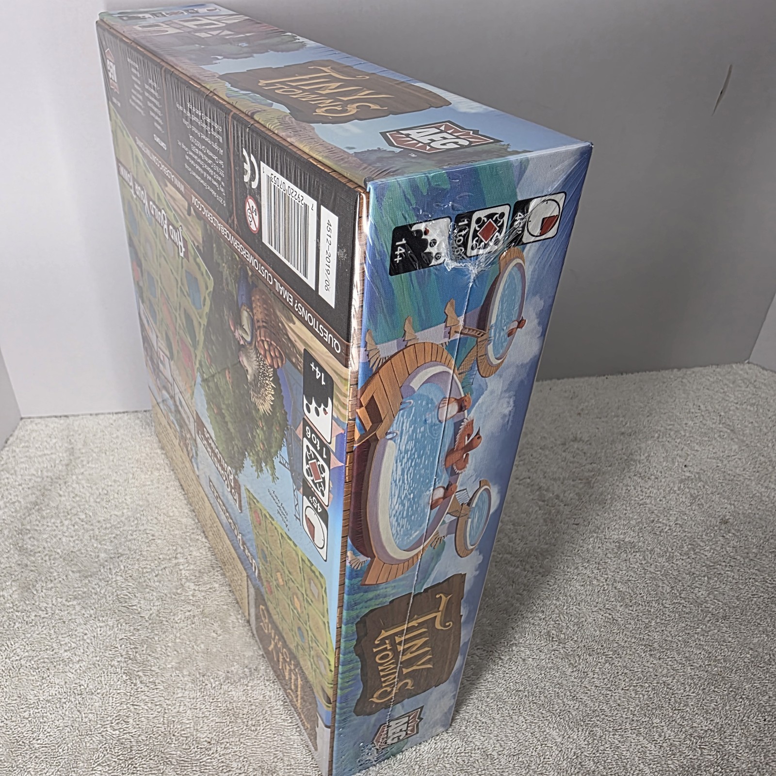 AEG Tiny Towns Board game by Peter Mcpherson NEW SEALED Ages 14+ 2019