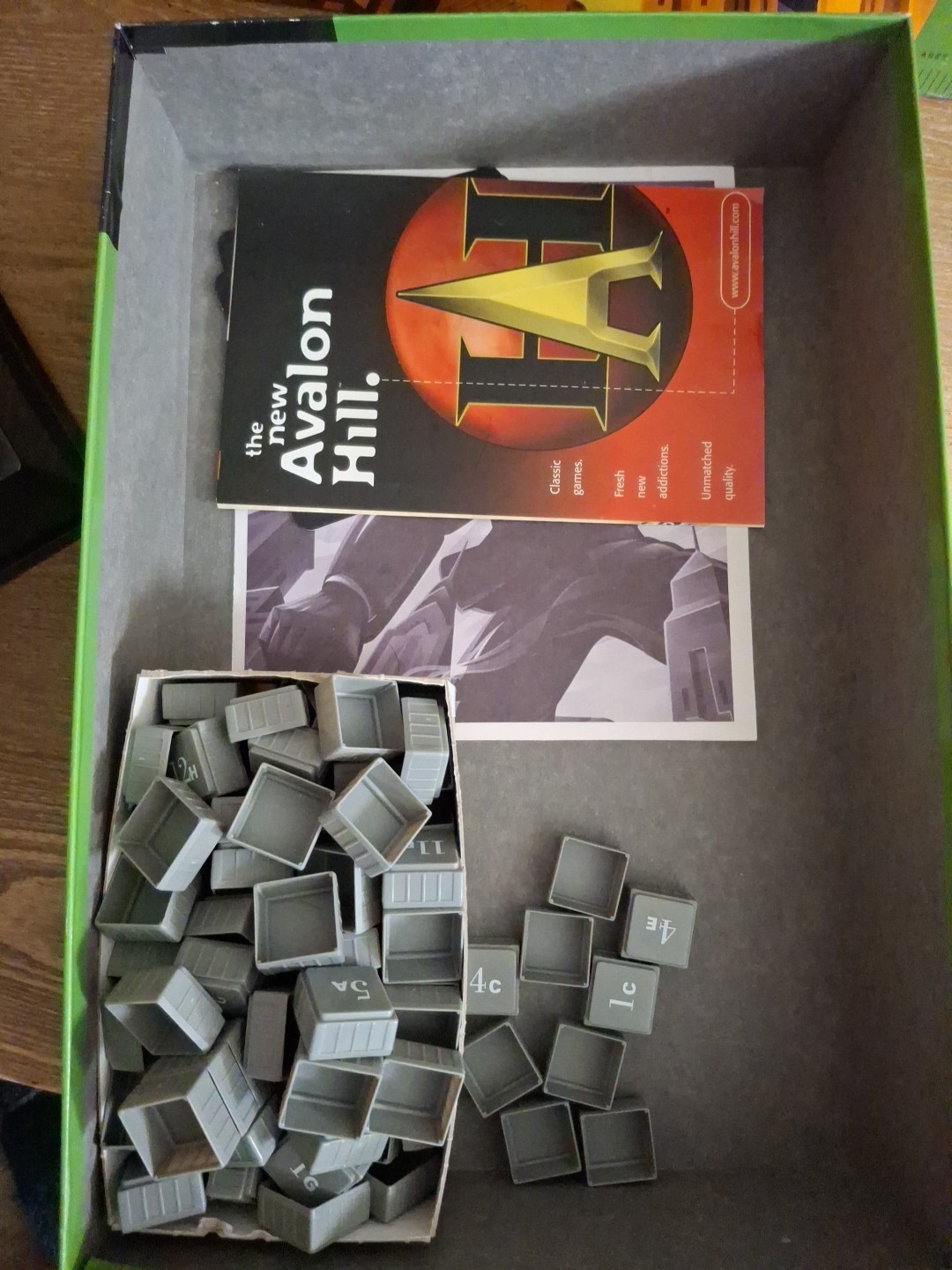 ACQUIRE Board Game Of Corporate Acquisitions – 100% Complete – 1999 Avalon Hill