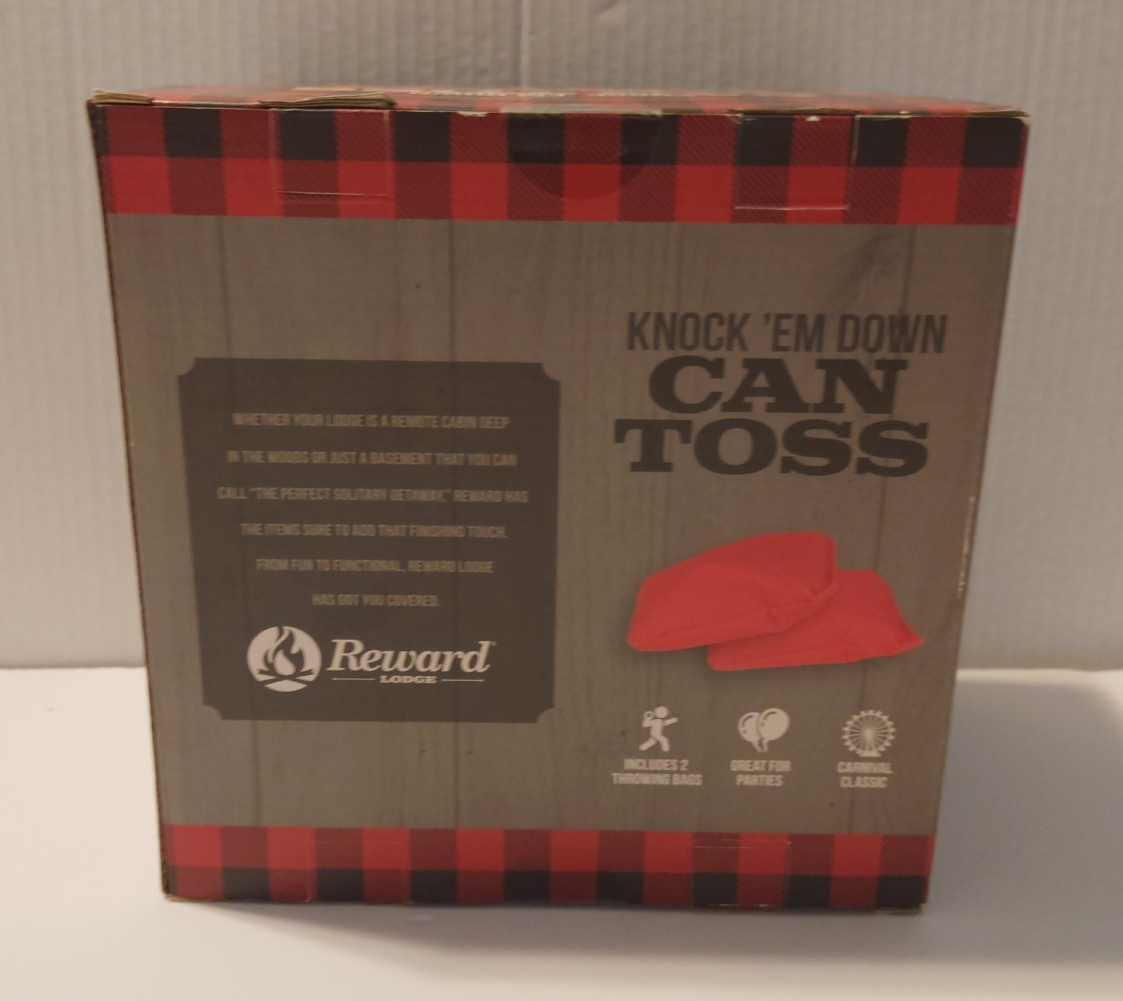New in box Reward Lodge Knock em down can toss game carnival classic