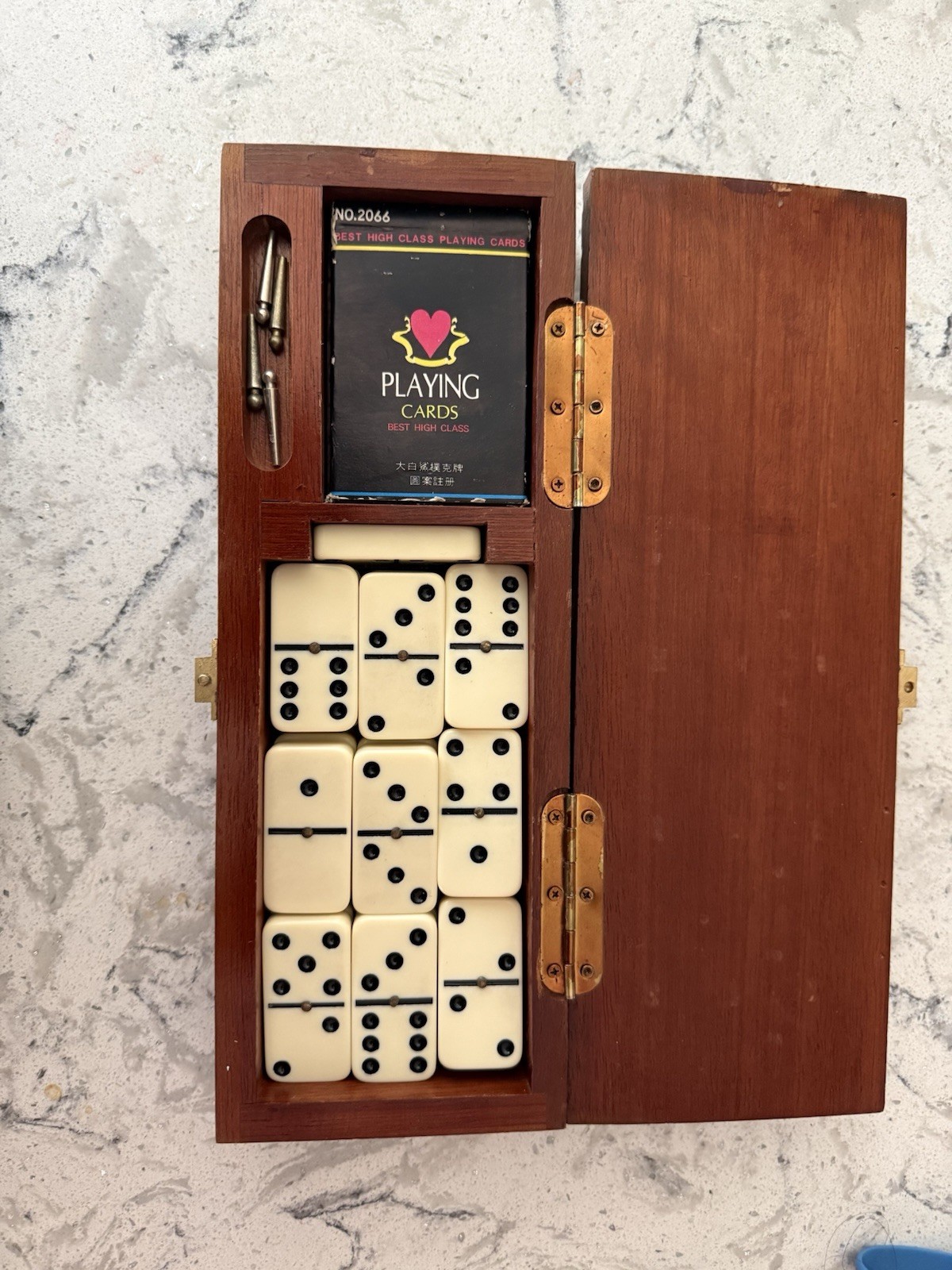 Vintage Taiwan Made – Domino Set In Wooden Box W/28 Domino’s & Playing Card
