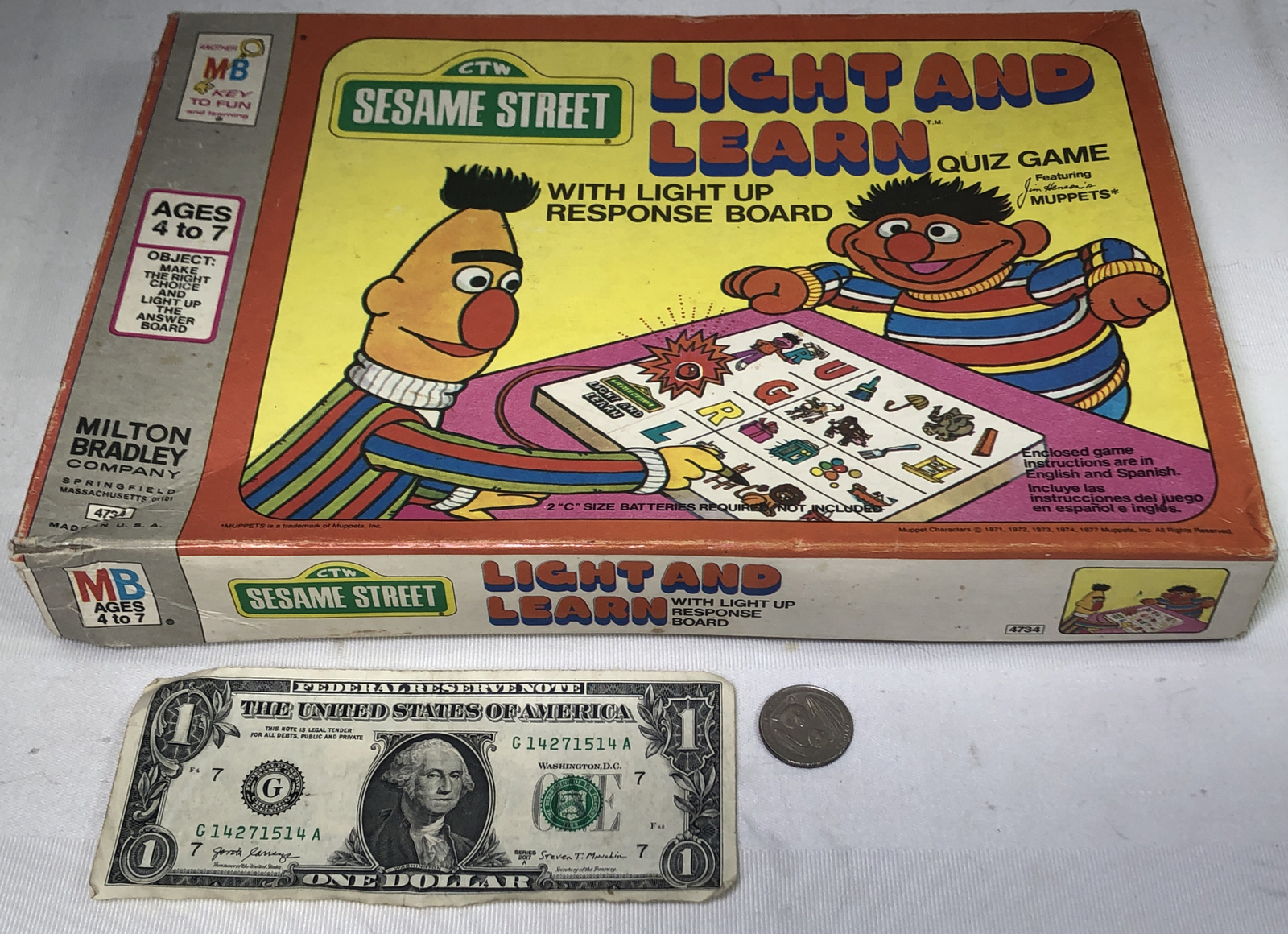 Vintage 1977 Sesame Street LIGHT AND LEARN Quiz Game