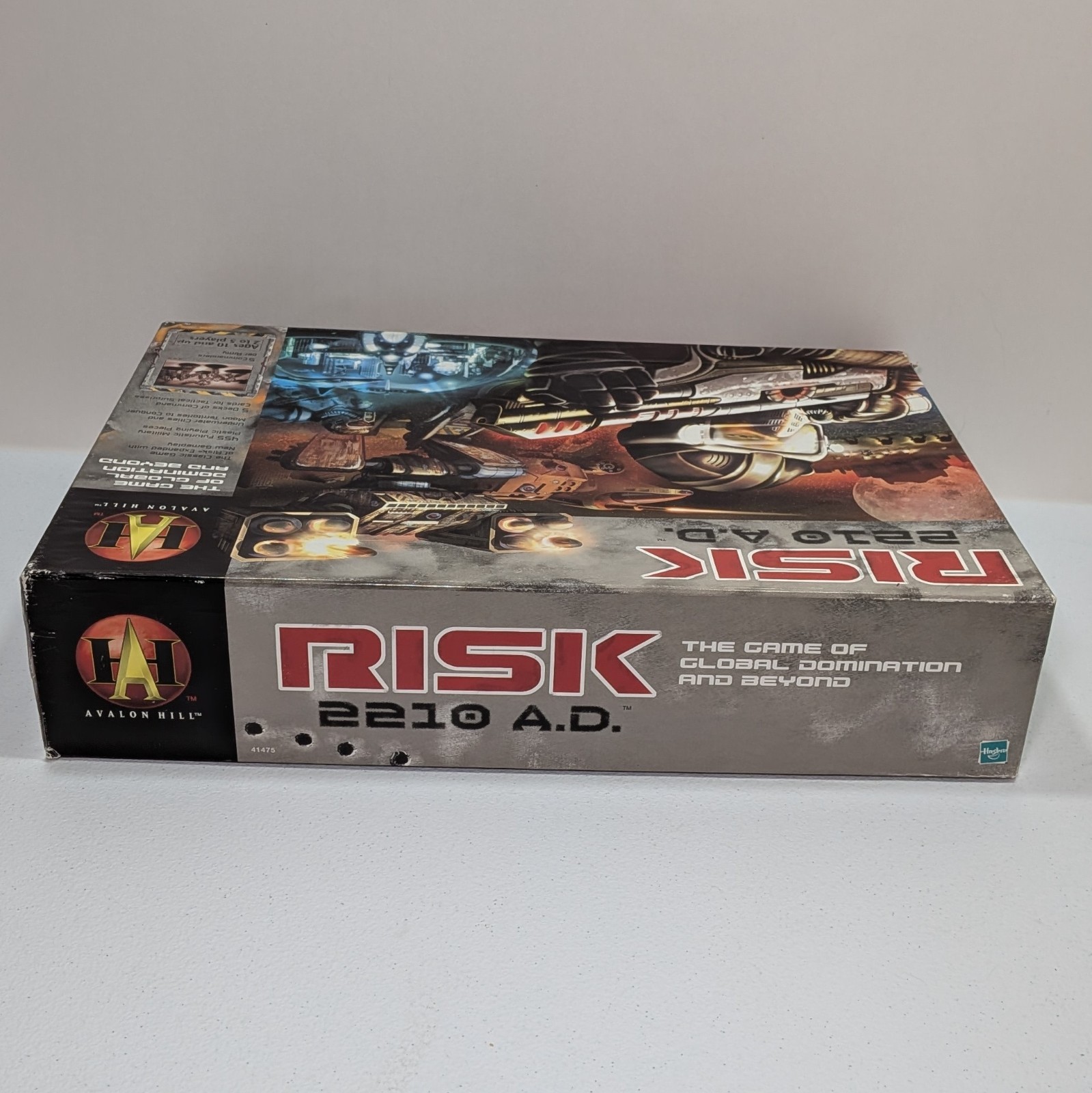Avalon Hill Risk 2210 AD Game Global Domination 100% Complete 2001