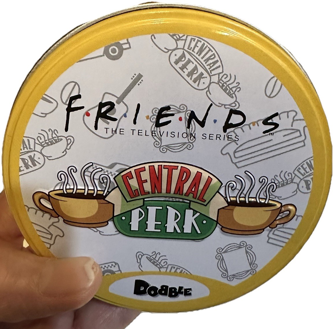 DOBBLE SPOT IT FRIENDS CENTRAL PERK TIN MATCHING CARD GAME TRAVEL LEARNING EDUCA
