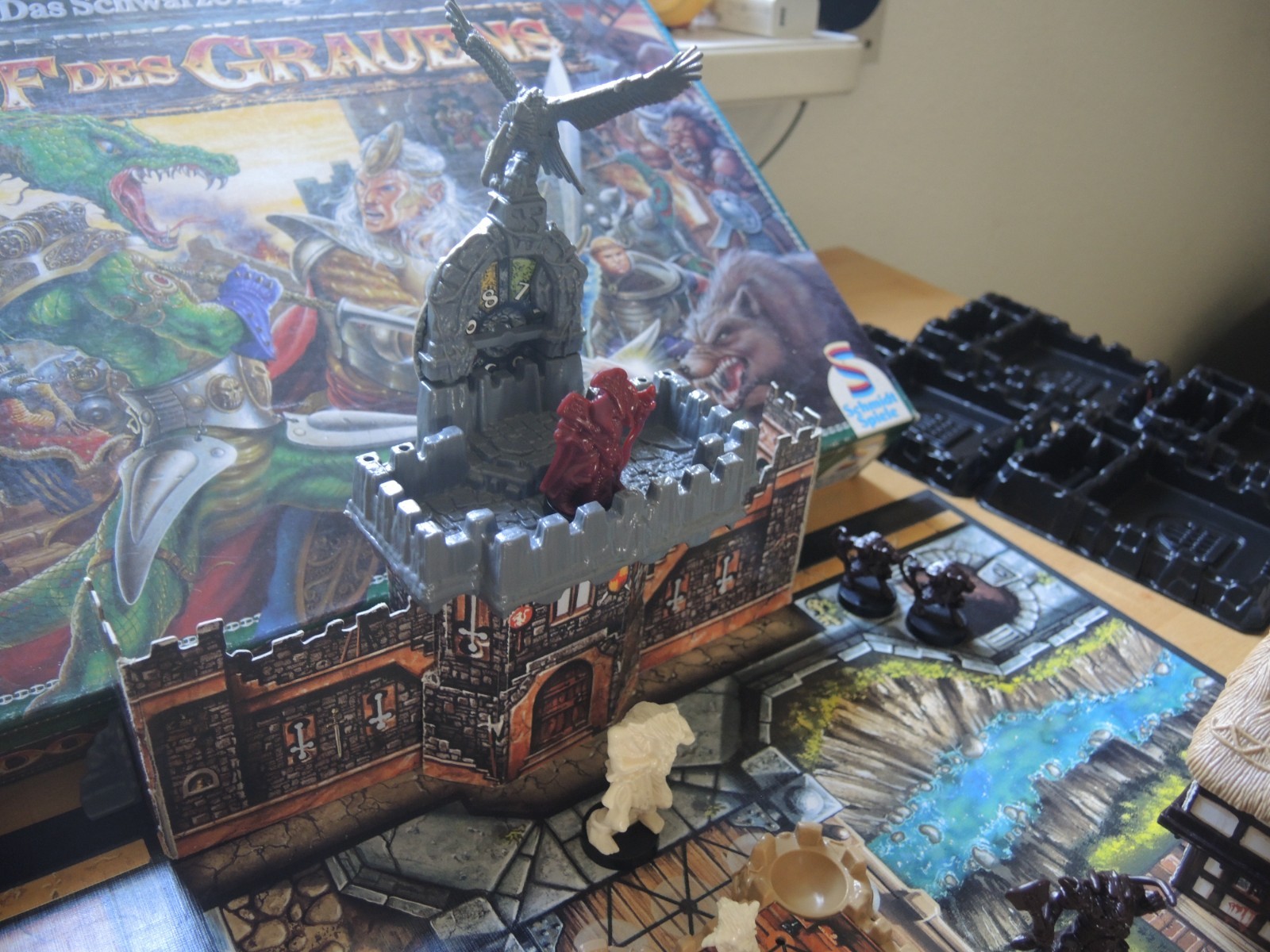 The Black Eye – Village of Horror – Schmidtspiele 100% complete 1992 Unpainted