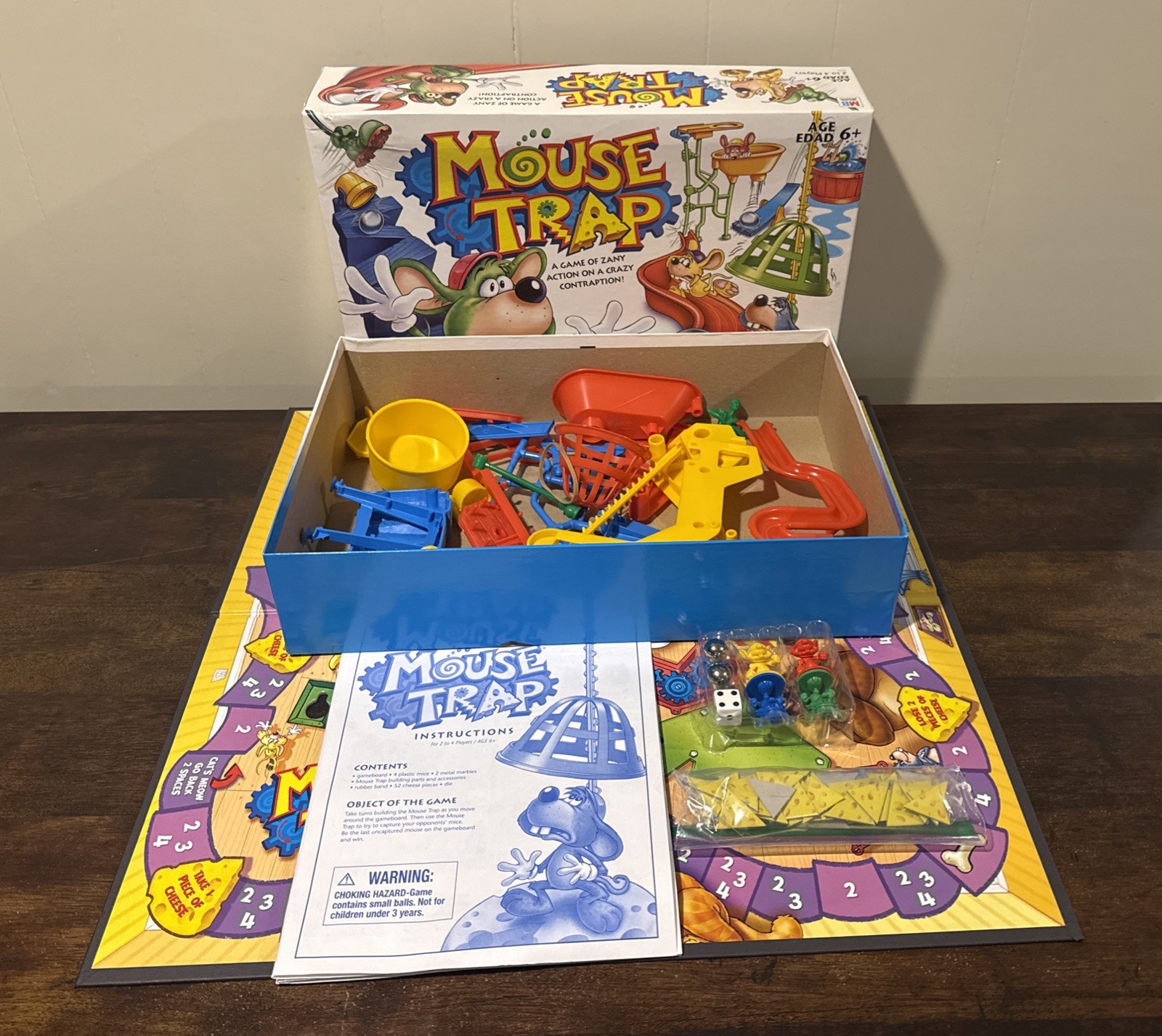 2005 Mouse Trap Milton Bradley Classic Board Game Kids Family Complete