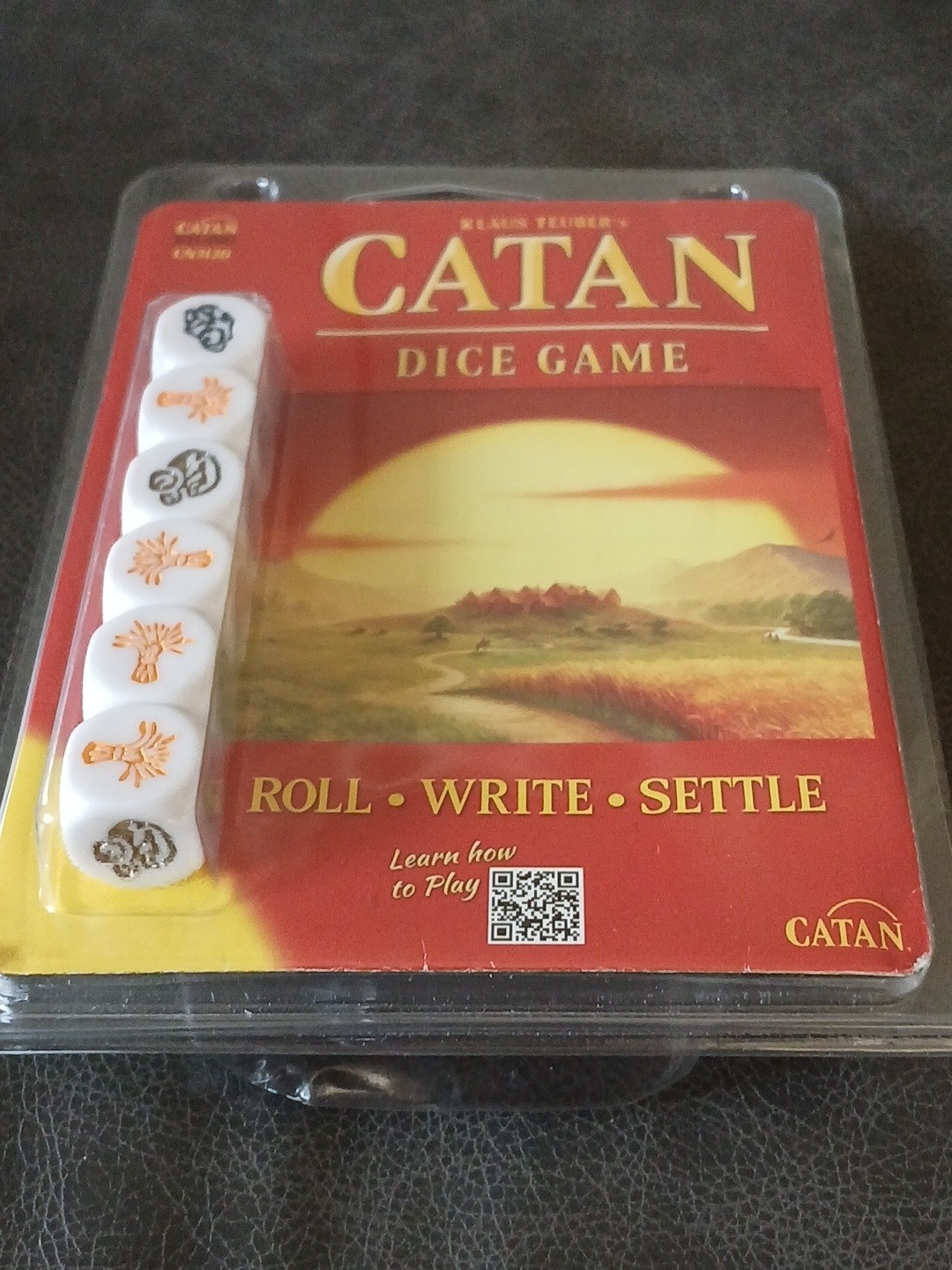 Settlers of Catan 2-6 Player Dice Game Roll Write Settle NEW Travel