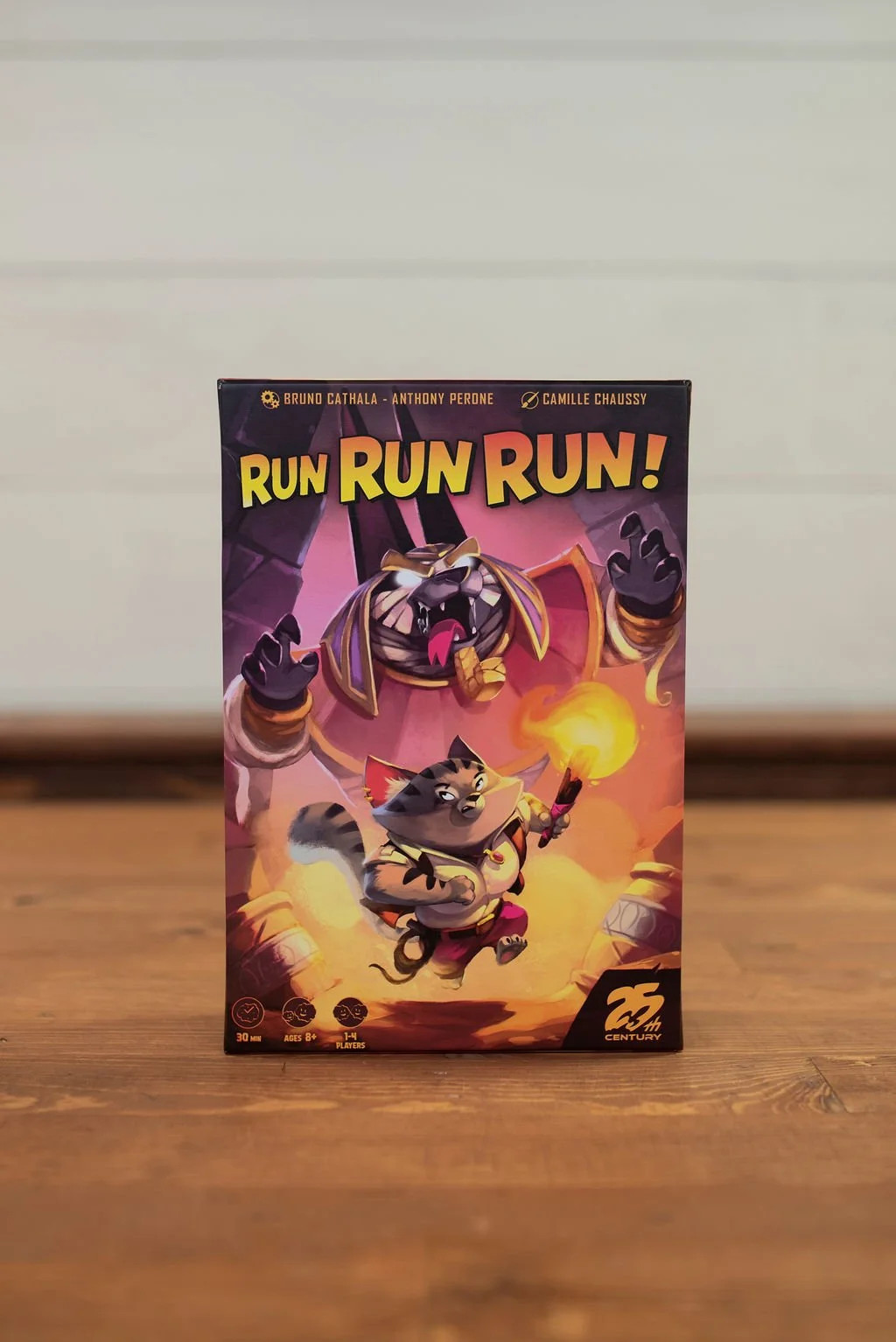 Run Run Run, Cooperative Board Game with Cat Adventurers in a Pyramid, 1 to 4