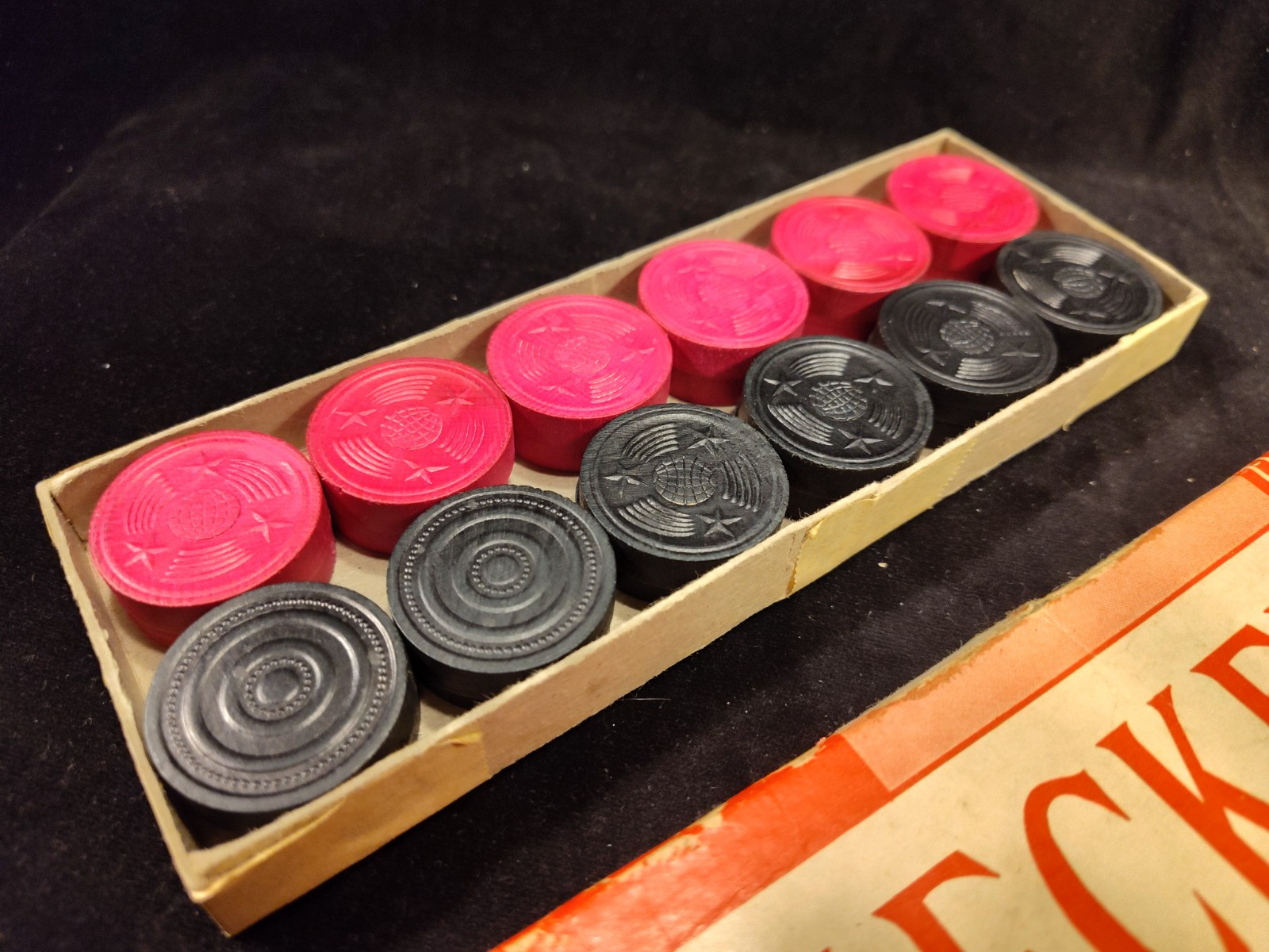 Vintage Halsam Checkers with Original Box Magenta Black 1940s