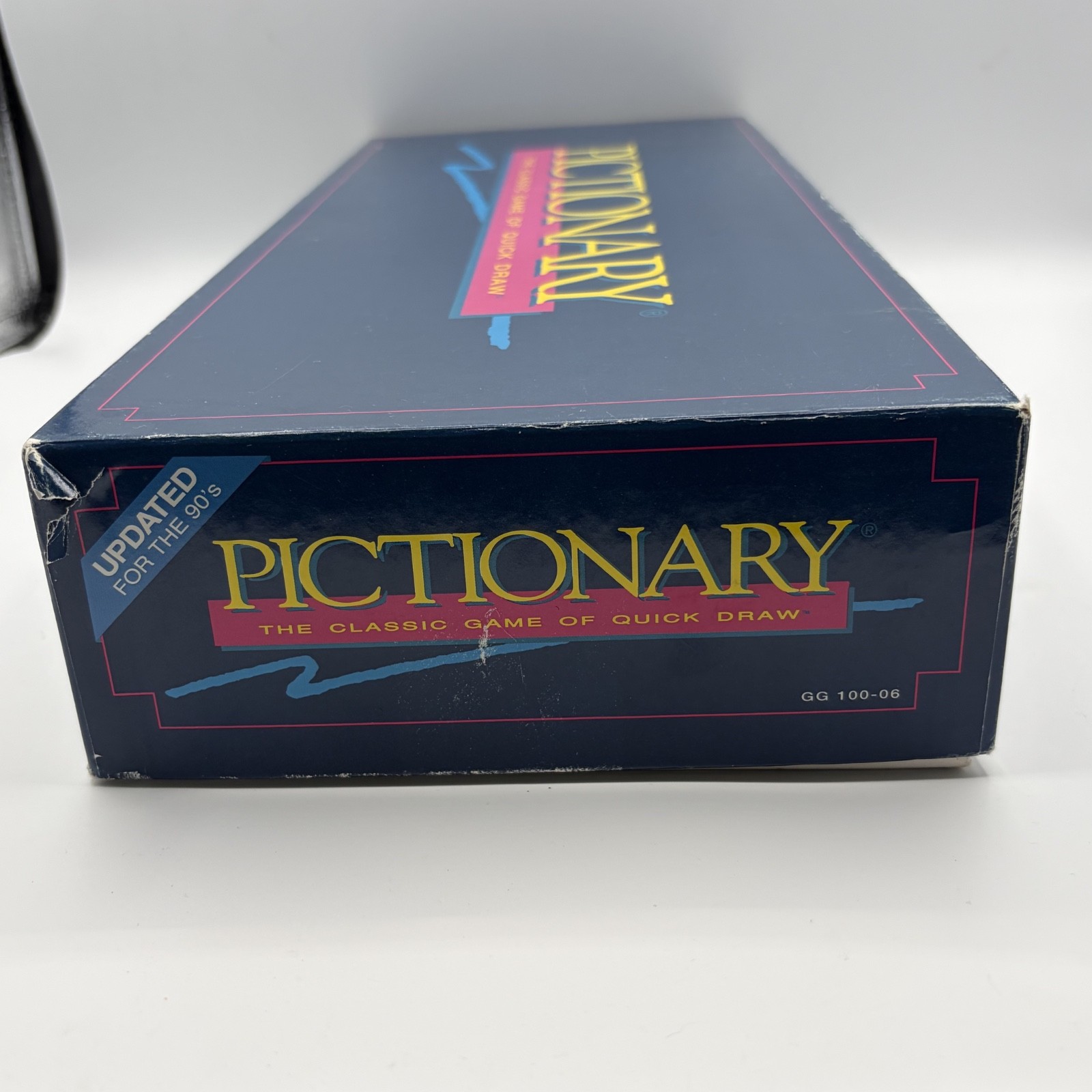Pictionary Updated For The 90’s Classic Board Game from 1993 COMPLETE
