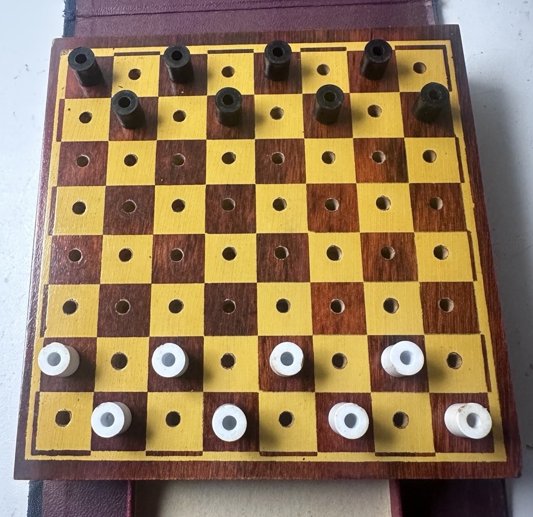 Vintage Drueke Vol. 101 Pocket Peg Checkers Travel Game Complete Book Case USA
