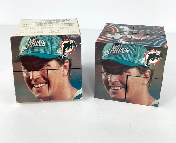 NFL Miami Dolphins New York Jets Checker Board Game + Dan Marino Pro Cube