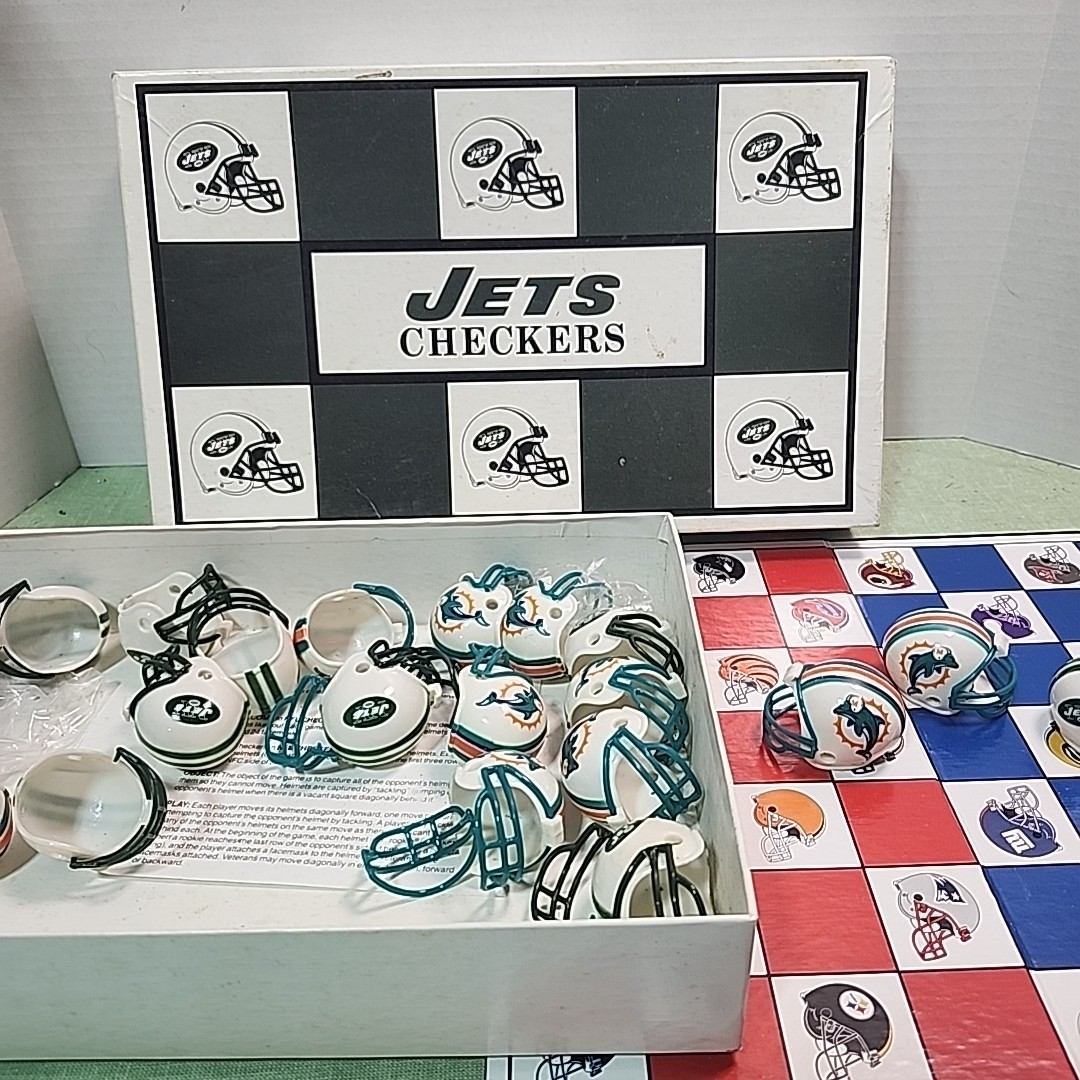 N Y Jets vs Miami Dolphins Checkers 1993 NFL Football – Preowned