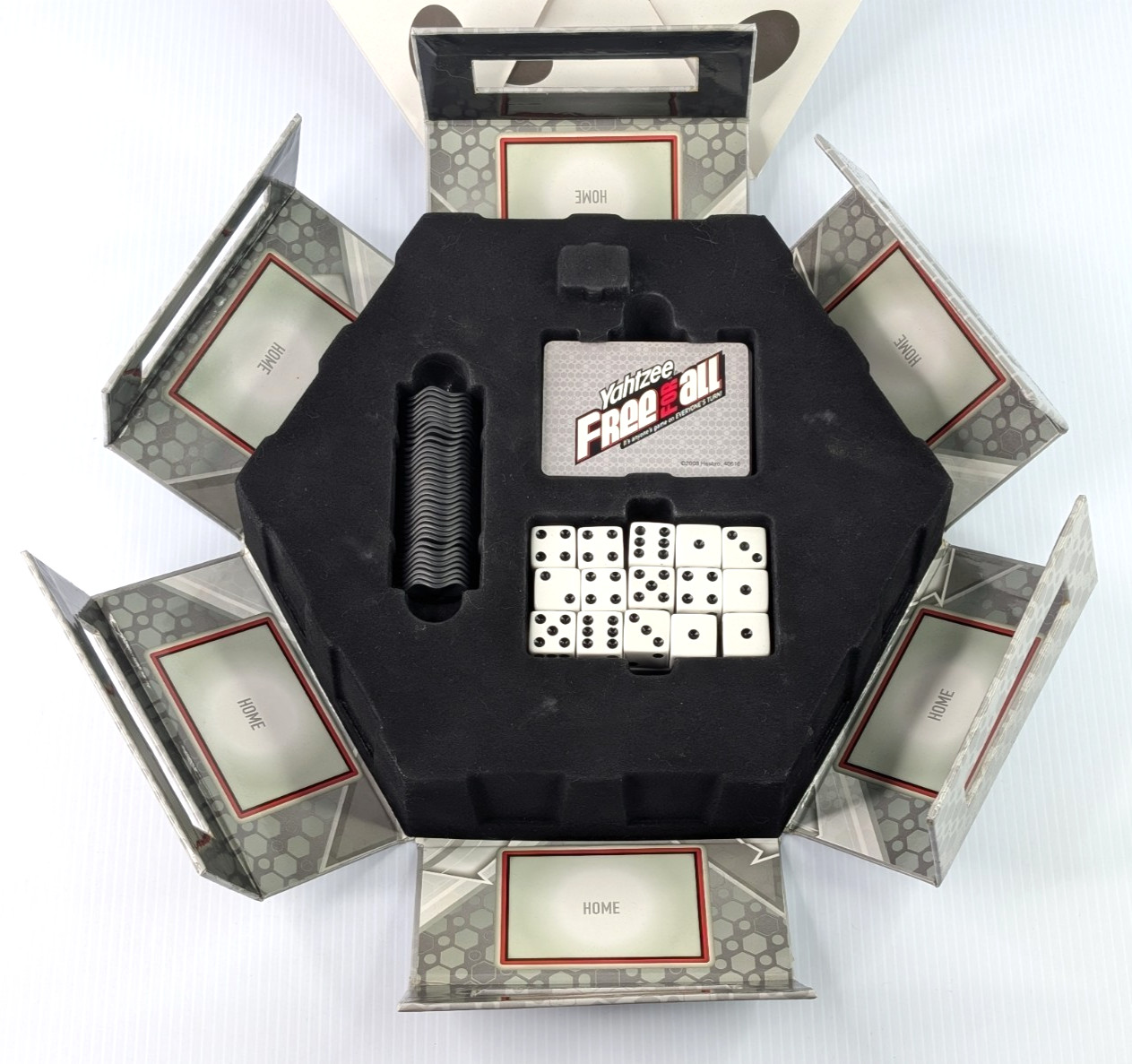 Yahtzee Free for All 100% COMPLETE Parker Brothers 2008 Family Dice Game