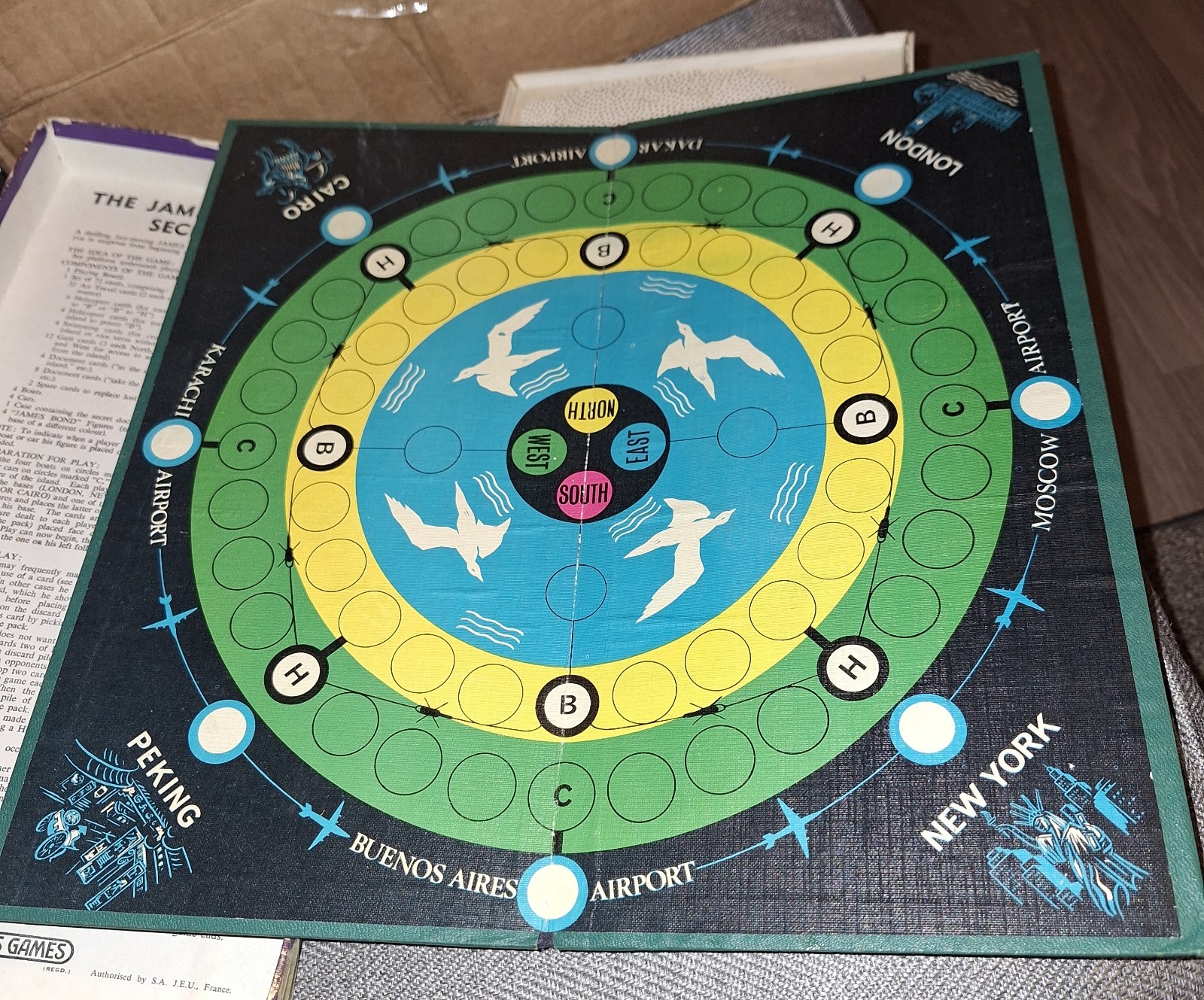 James Bond 007 Secret Service Board Game 1965 Spear’s Games in Original Box