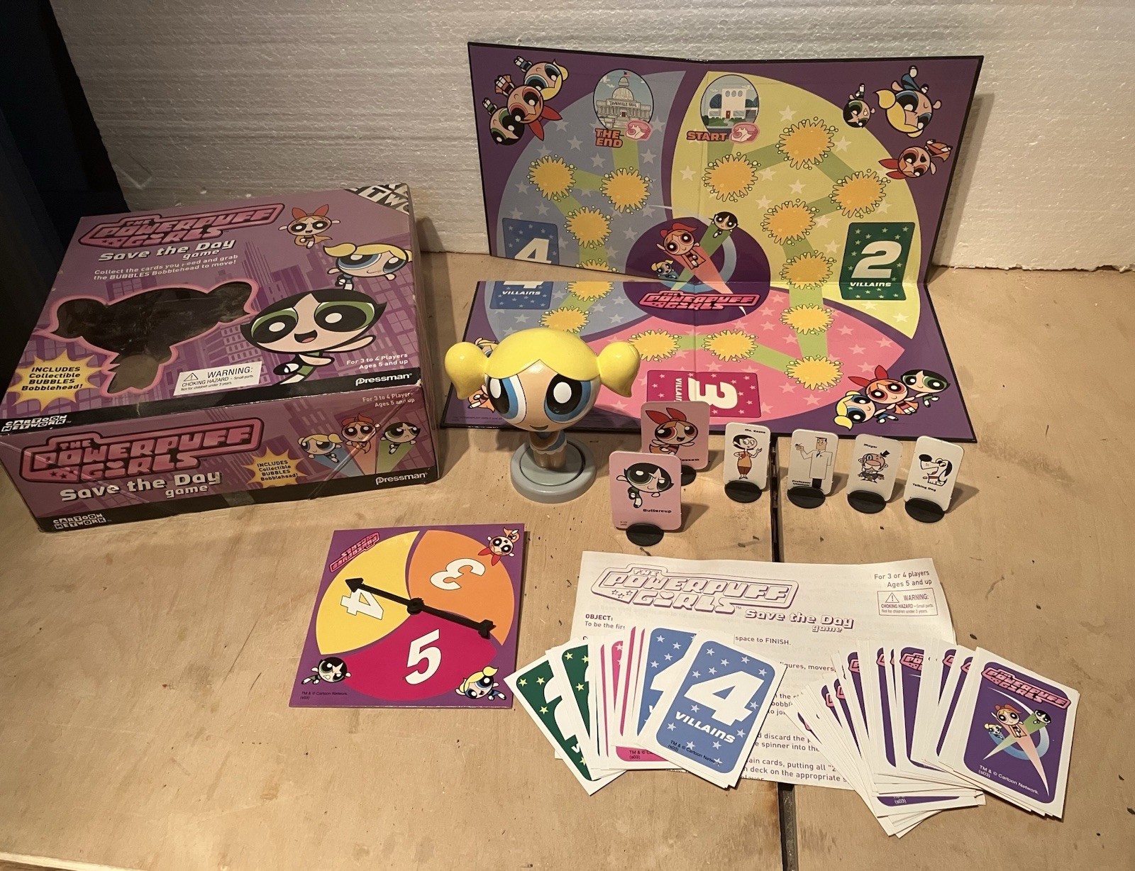 Pressman Cartoon Network Powerpuff Girls SAVE THE DAY GAME BOARD GAME / USED