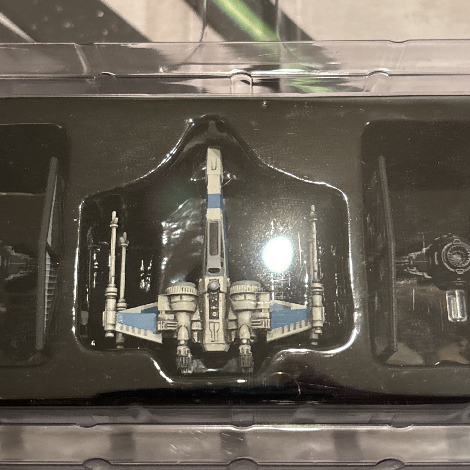 Star Wars X-Wing Miniature Game Starter Set Force Awakens Core Set 100% Complete