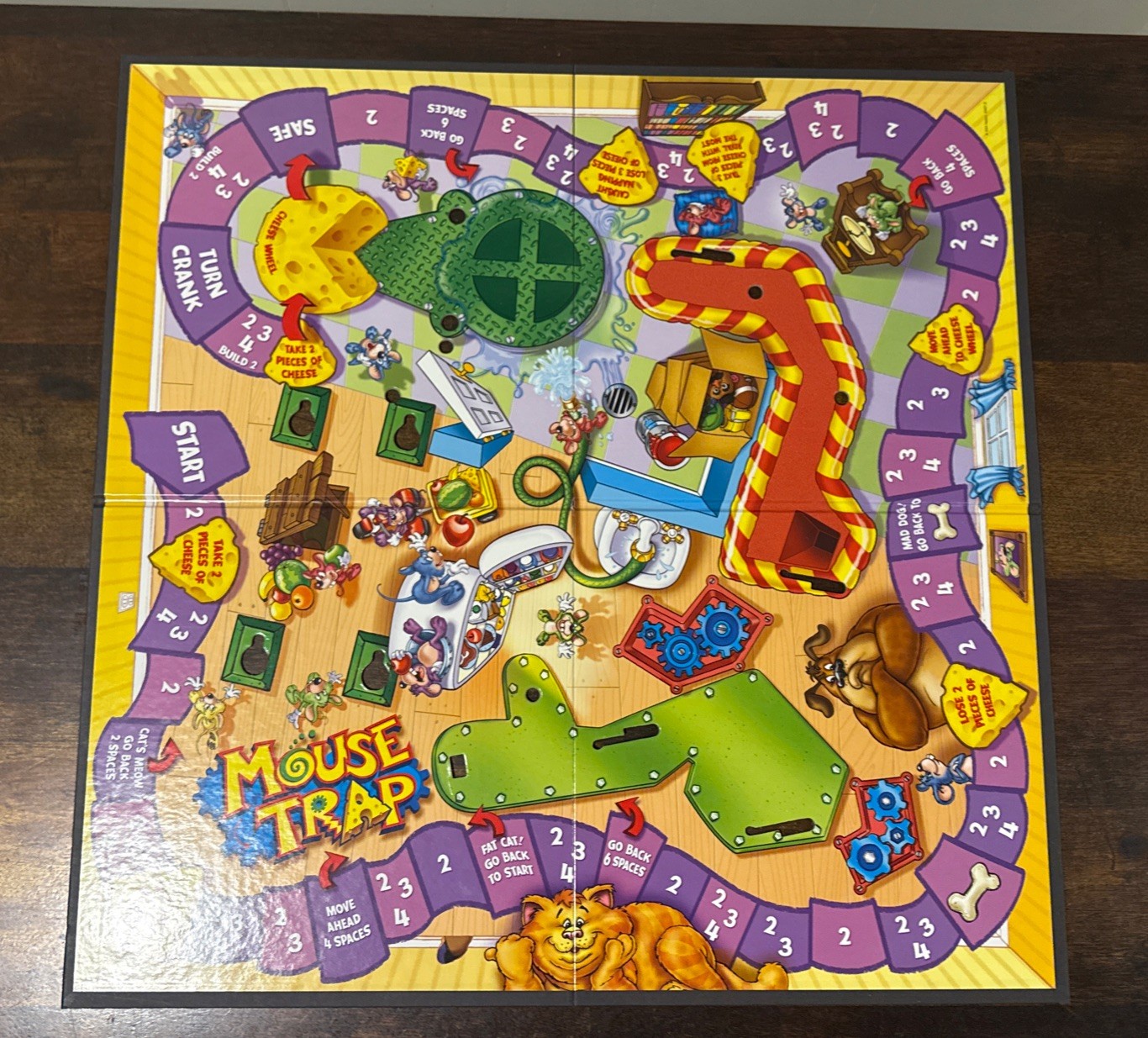 2005 Mouse Trap Milton Bradley Classic Board Game Kids Family Complete