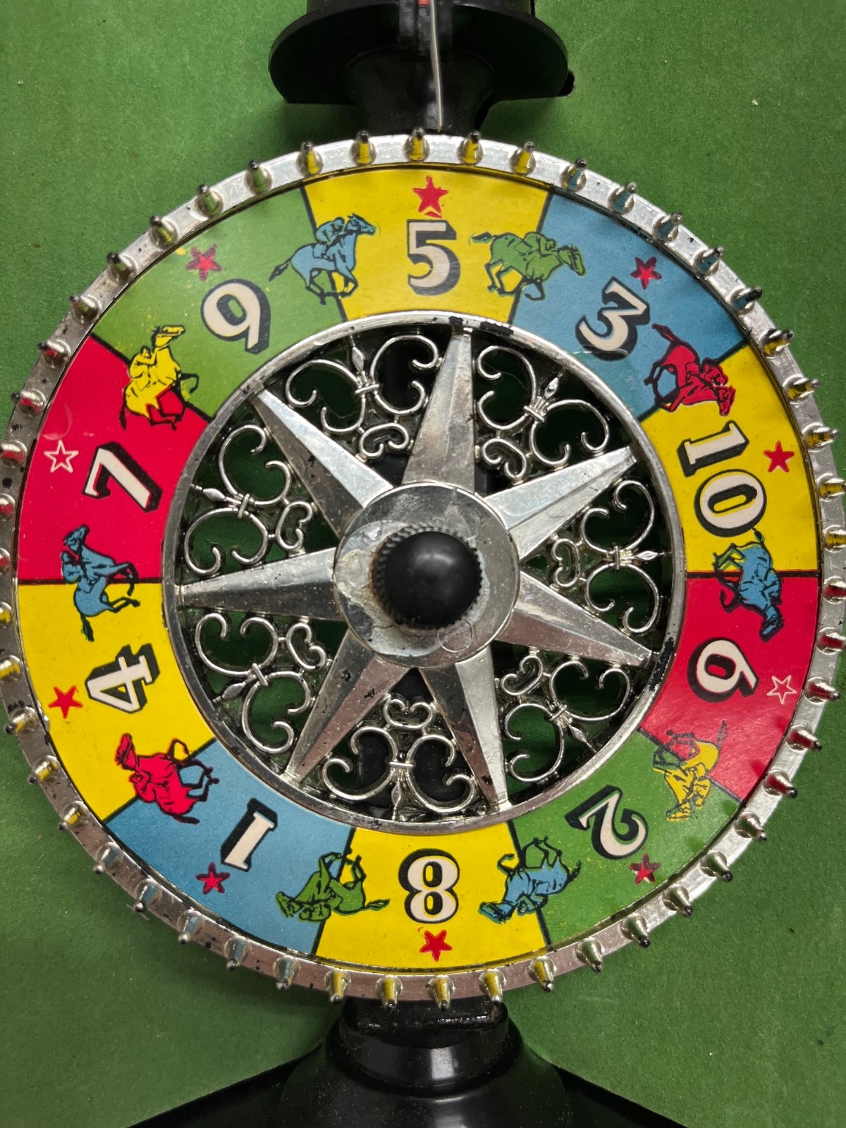 VINTAGE E.S. LOWE WHEEL OF FORTUNE HORSE RACING GAME with original box roulette
