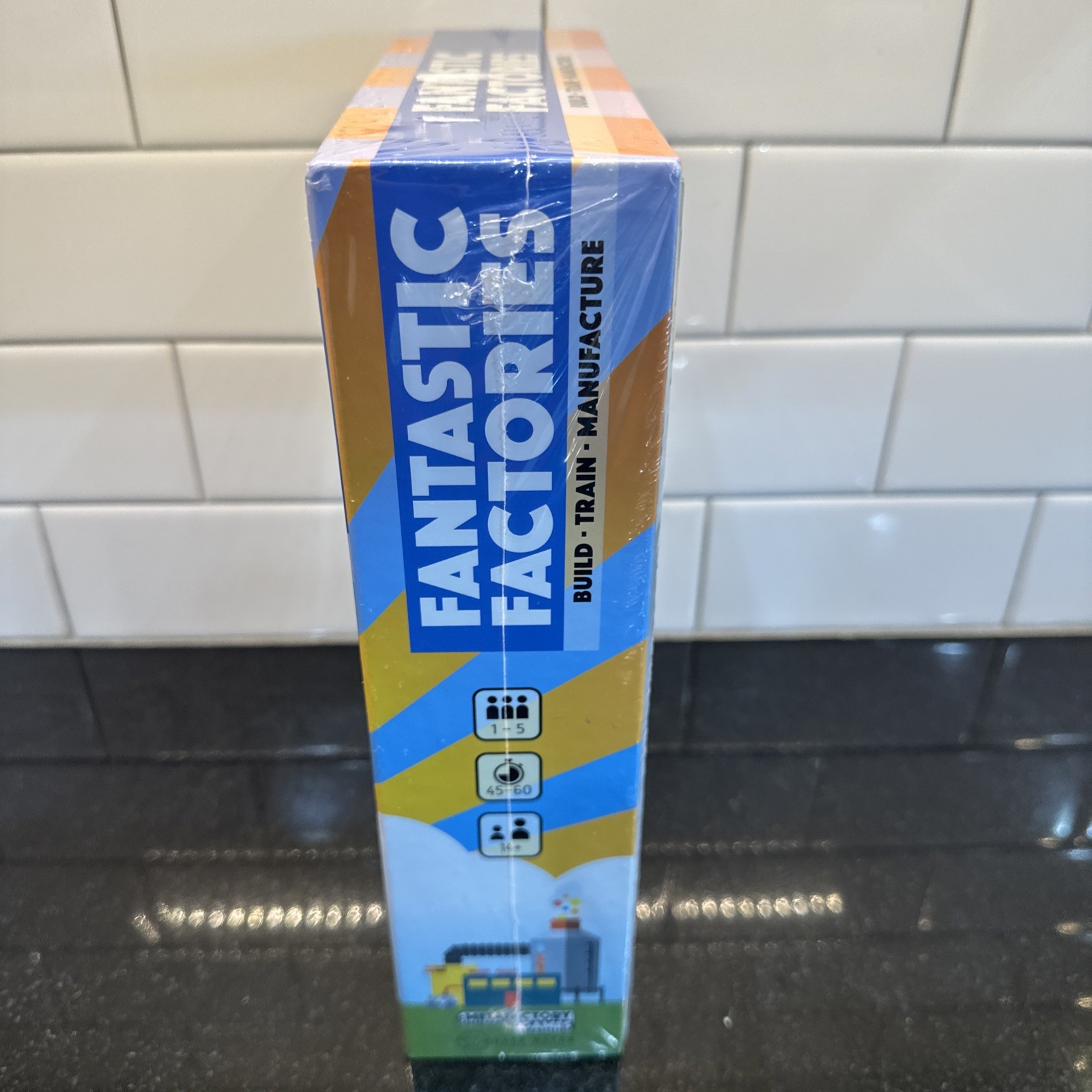 Fantastic Factories Board Game by Deep Water Games Factory Sealed New FF01023995