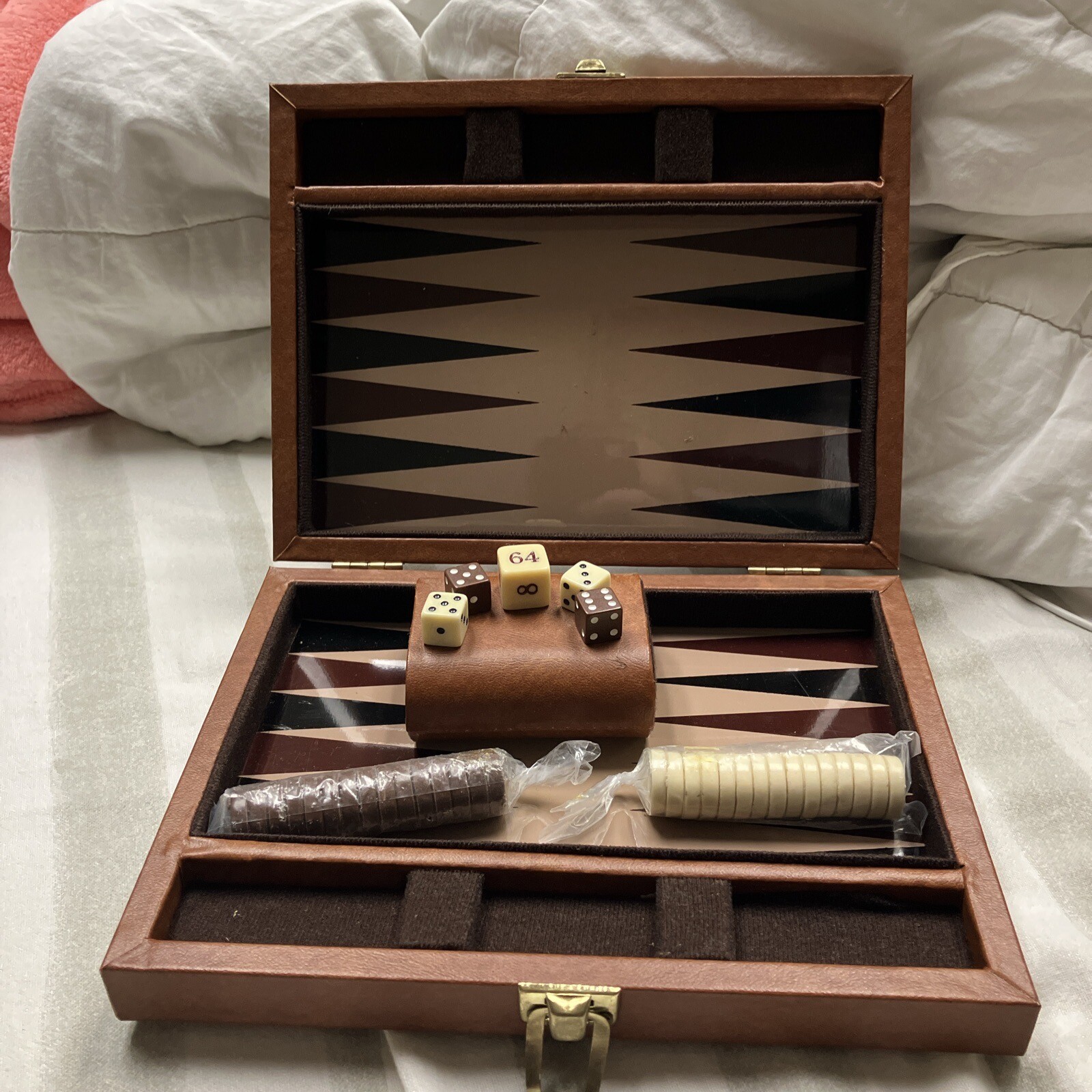 Faux Leather Case Backgammon Game Travel Size Opens 14” x 9” One Shaker* EUC